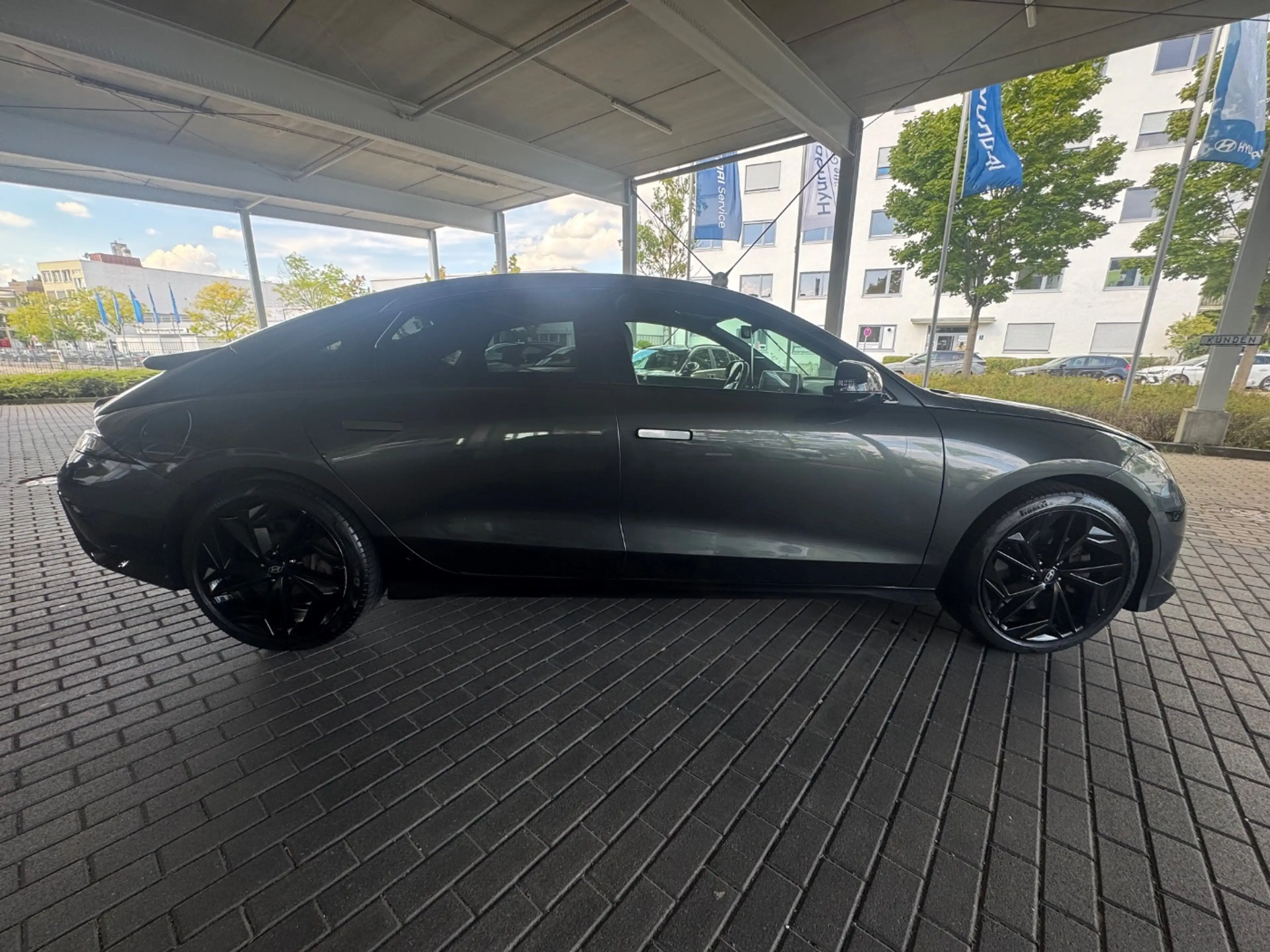 Hyundai IONIQ 6 Elektro 77 First Edition 2xKlima 360 ACC — photo 10