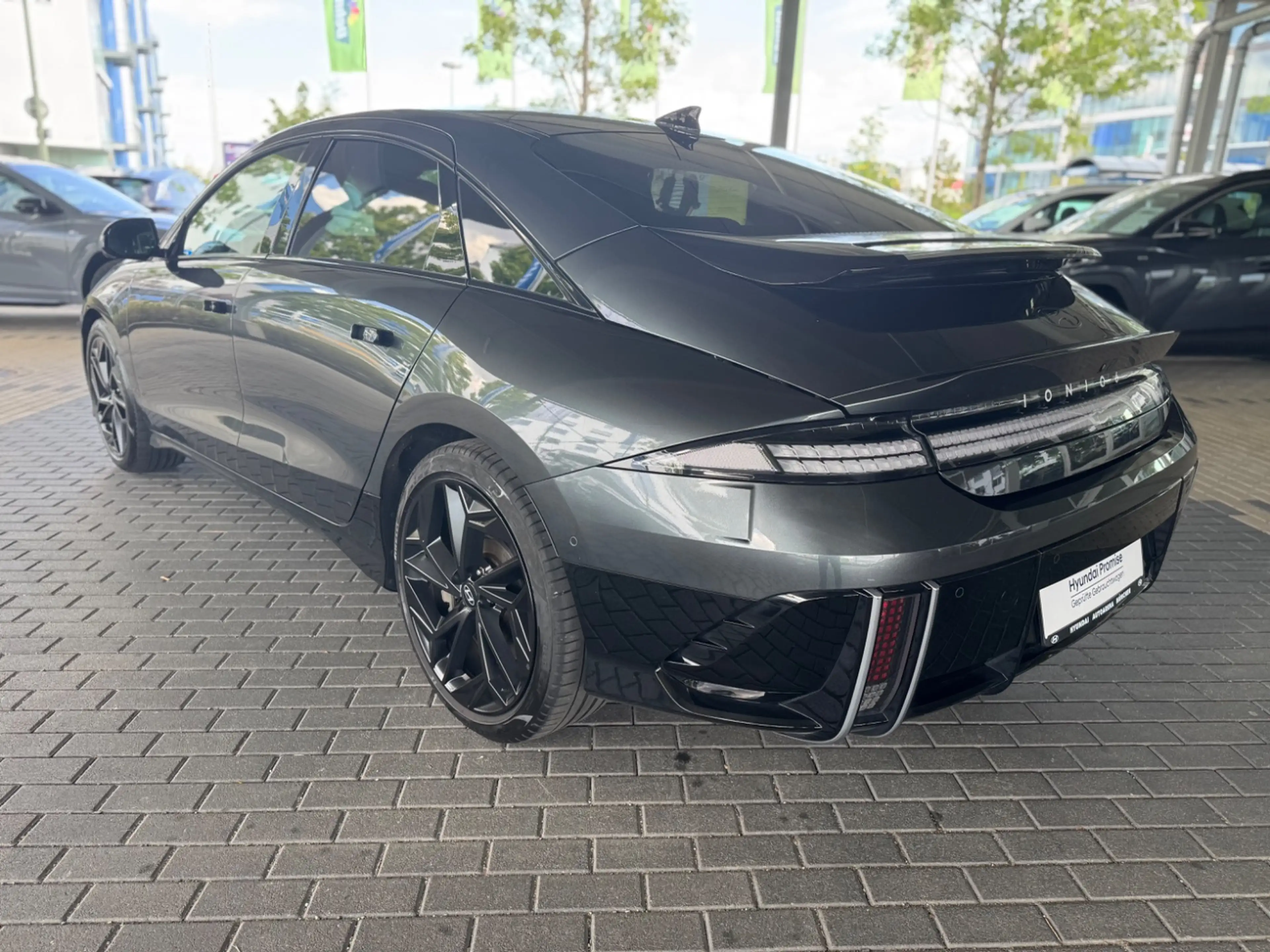 Hyundai IONIQ 6 Elektro 77 First Edition 2xKlima 360 ACC — photo 6