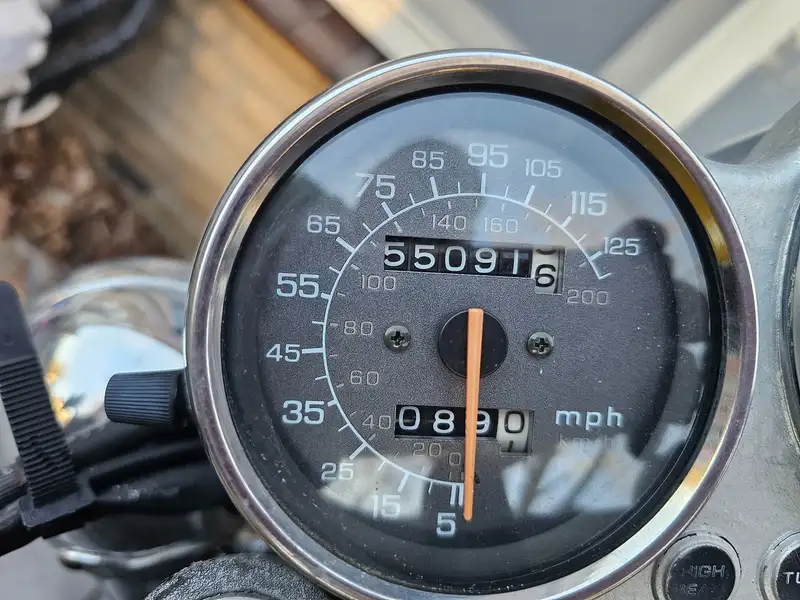 Honda VF 700 - foto 2