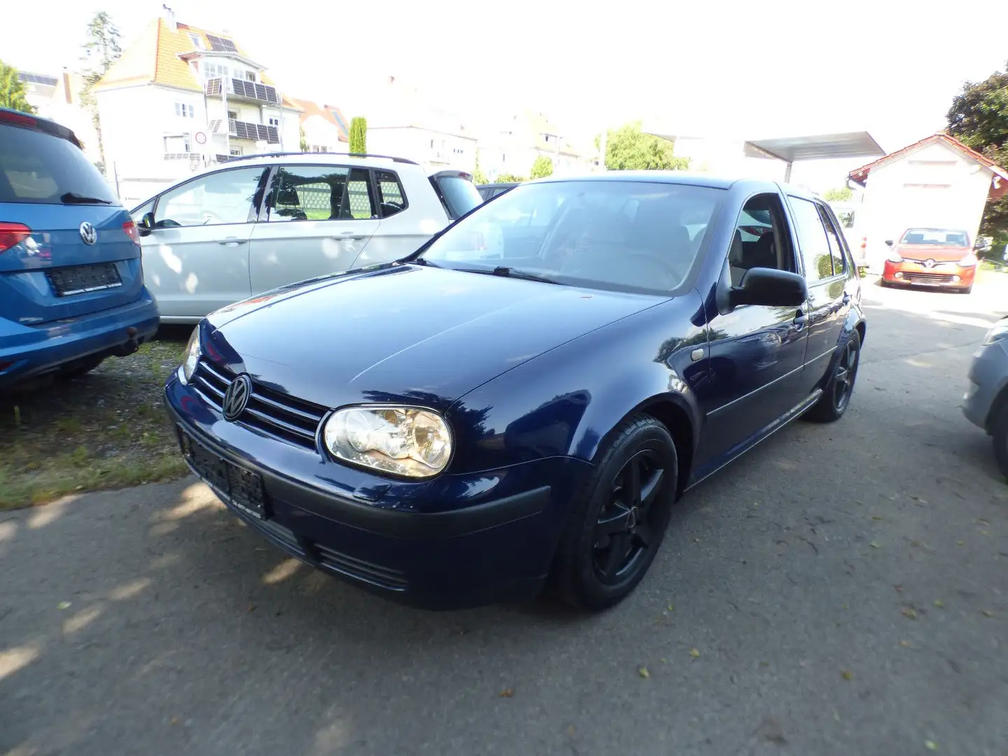 Volkswagen Golf 1.6  Basis *SHZ*8fach*Klimaautomatik* Blauw - 1