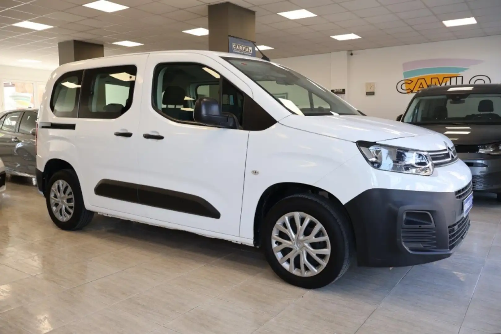 Citroen Berlingo BlueHDi Talla M Feel 100 Weiß - 1