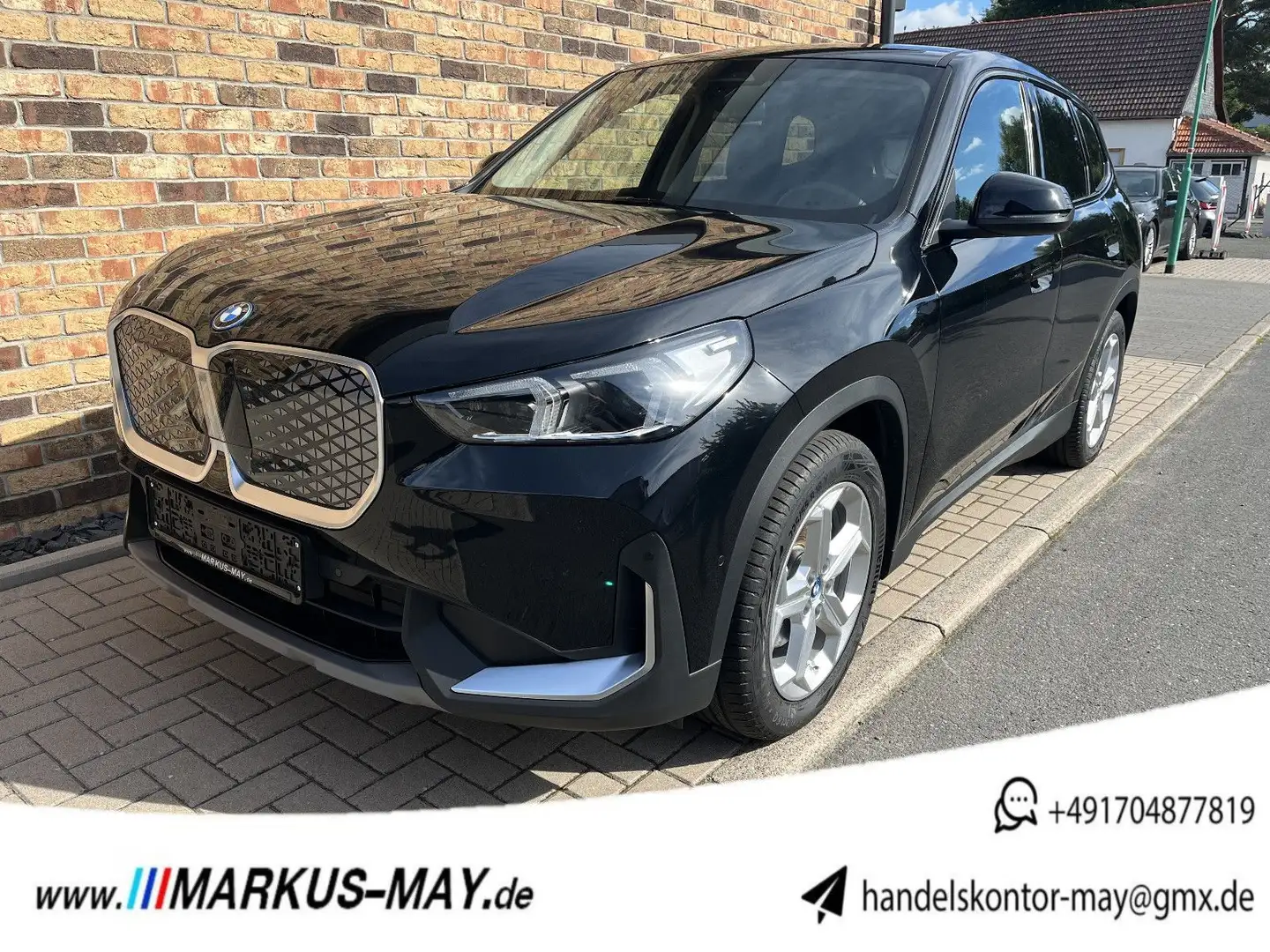 BMW iX1 eDrive20 AHK Shz Massage H/K VDAPlus Schwarz - 1
