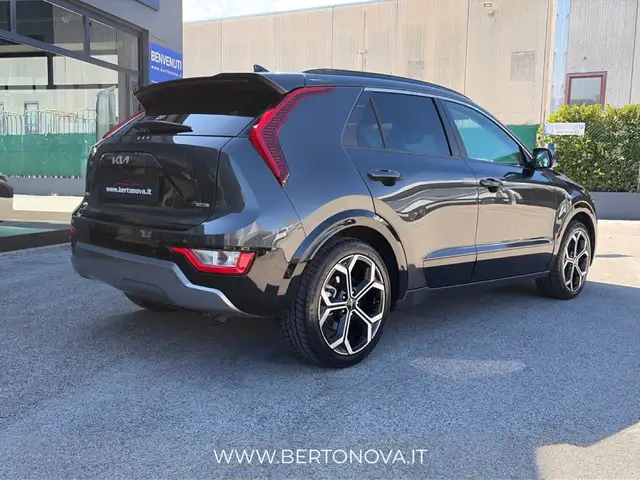 Kia Niro view 2