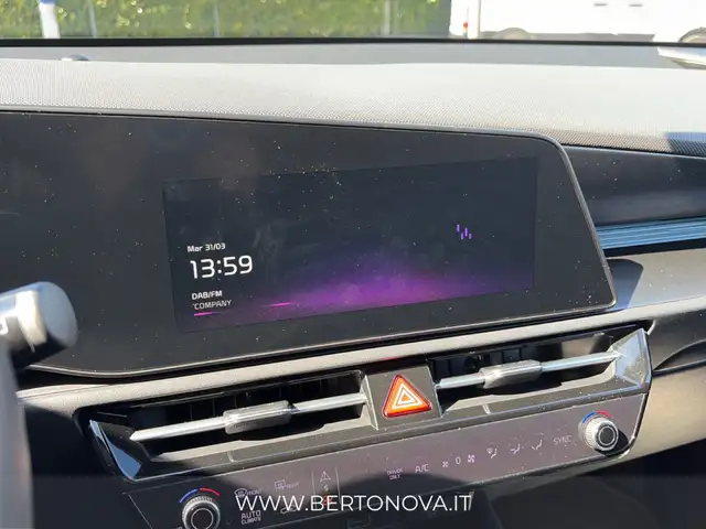 Kia Niro view 15