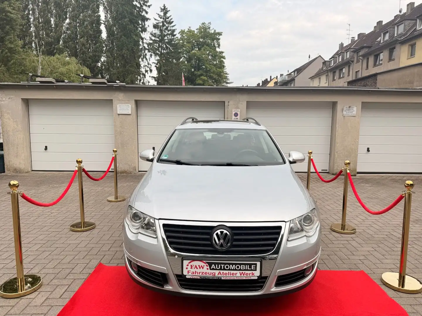 Volkswagen Passat Variant Comfortline EcoFuel/1.Hand Klima Silber - 1