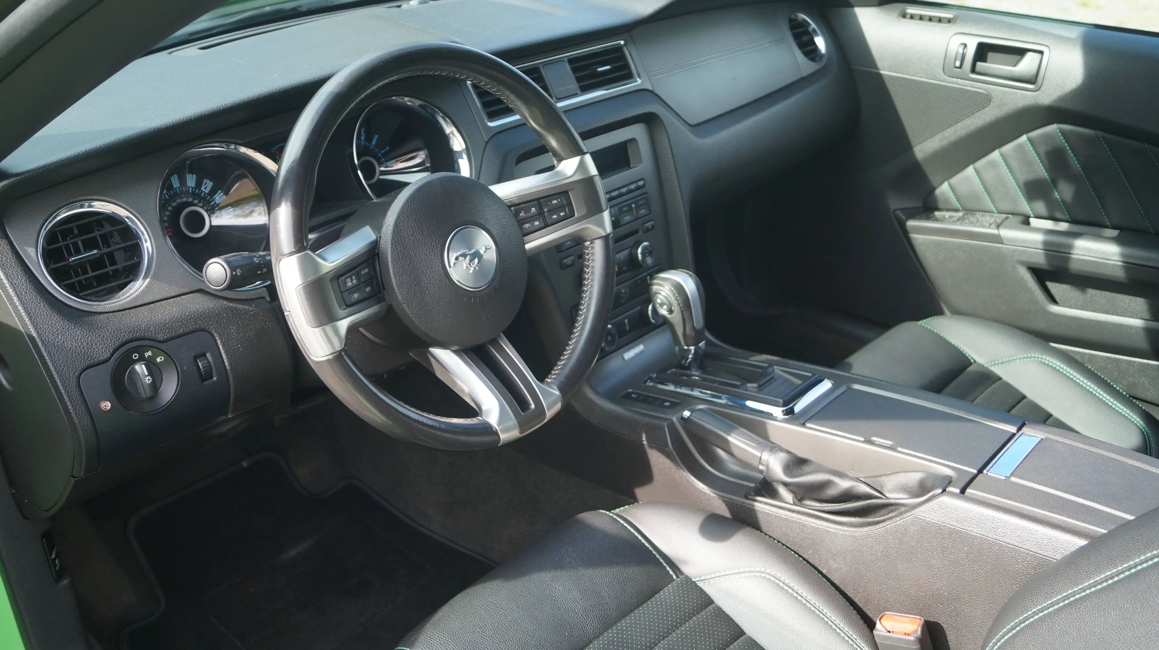 Ford Mustang Mustang 5.0 V8 GT Coupé, TOP ZUSTAND, EINZELSTÜCK, AB EUR 296,23 IM MONAT — photo 12