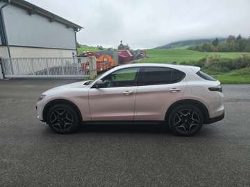 Stelvio Veloce TI 2,2 16V 210 AT8 Q4 Veloce TI