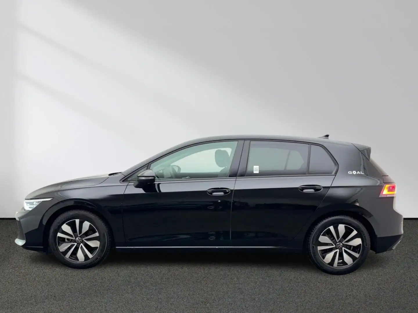 Volkswagen Golf VIII Life 1.5eTSI Komfort-S. CarPlay Matrix Noir - 2