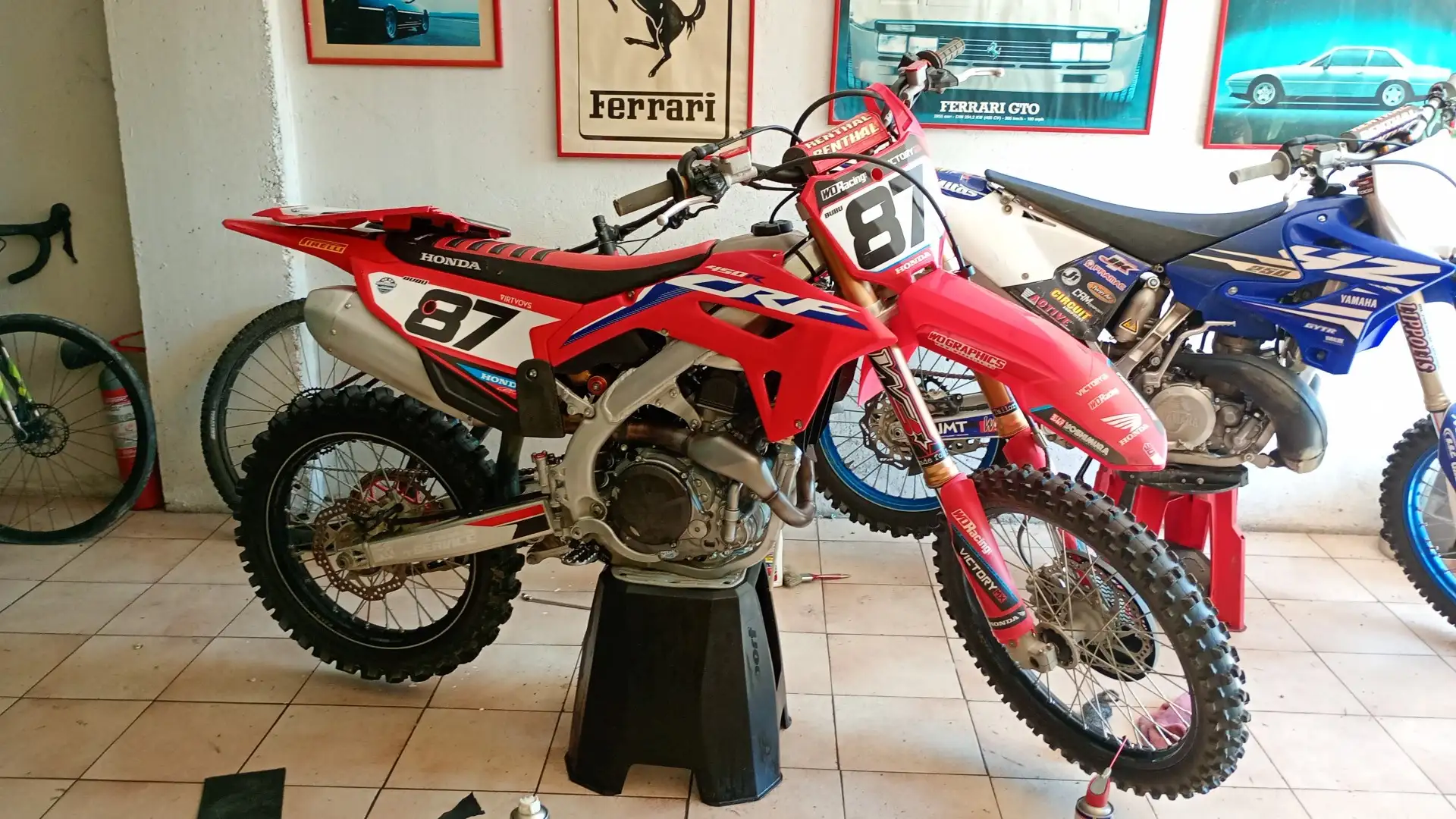 Honda CRF 450 Roşu - 2
