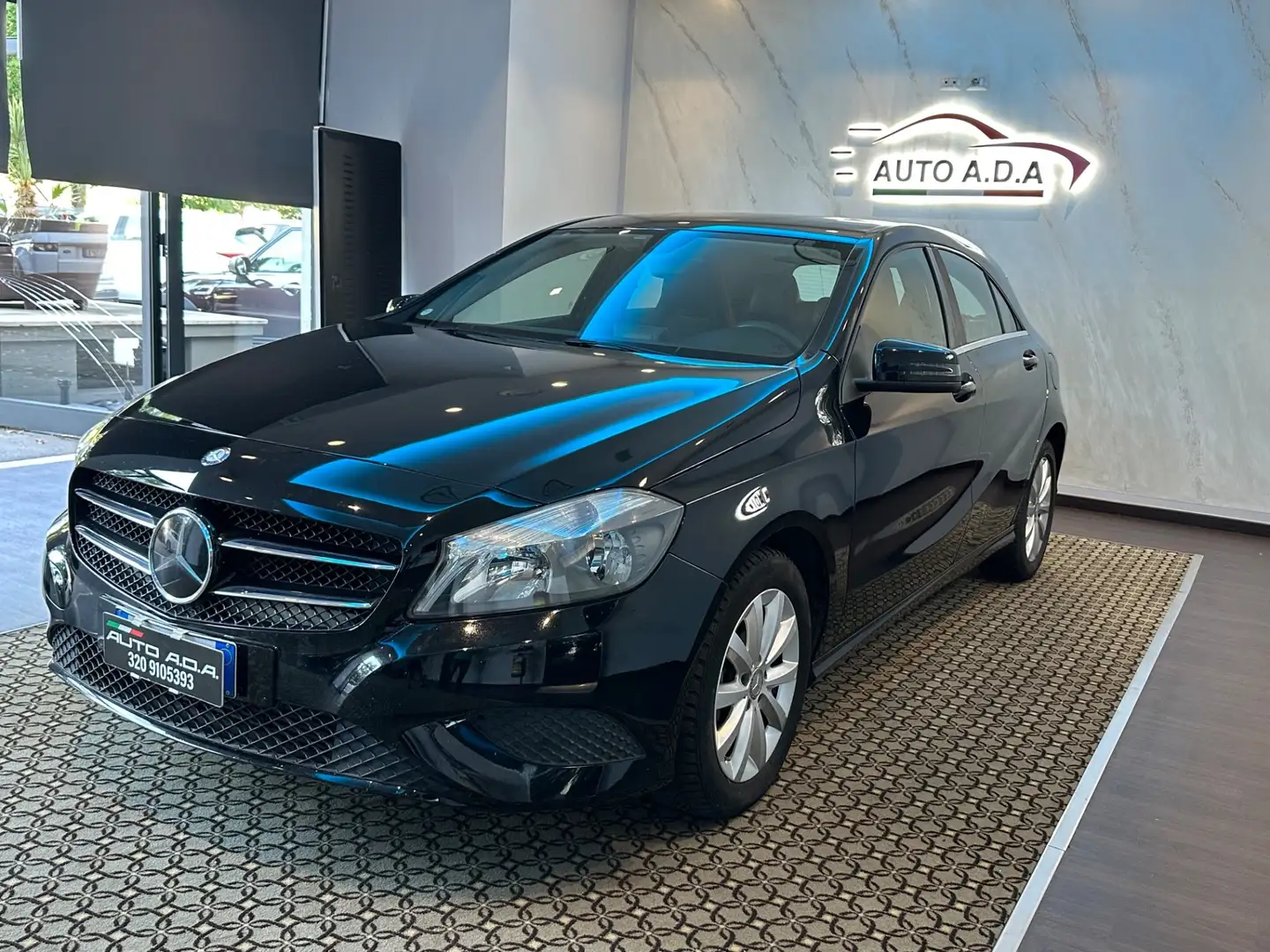 Mercedes-Benz A 180 A 180 CDI Automatic Executive Zwart - 2