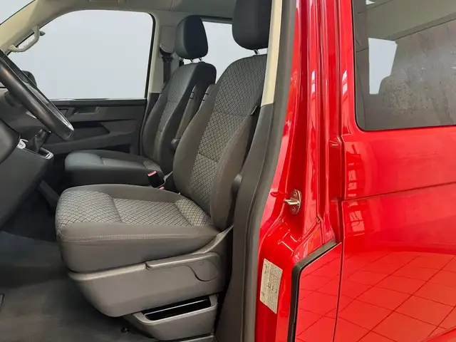Volkswagen Multivan view 7