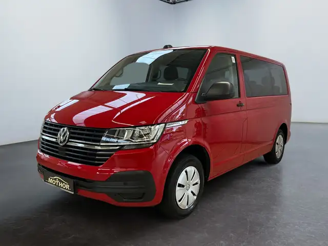 Volkswagen Multivan view 2