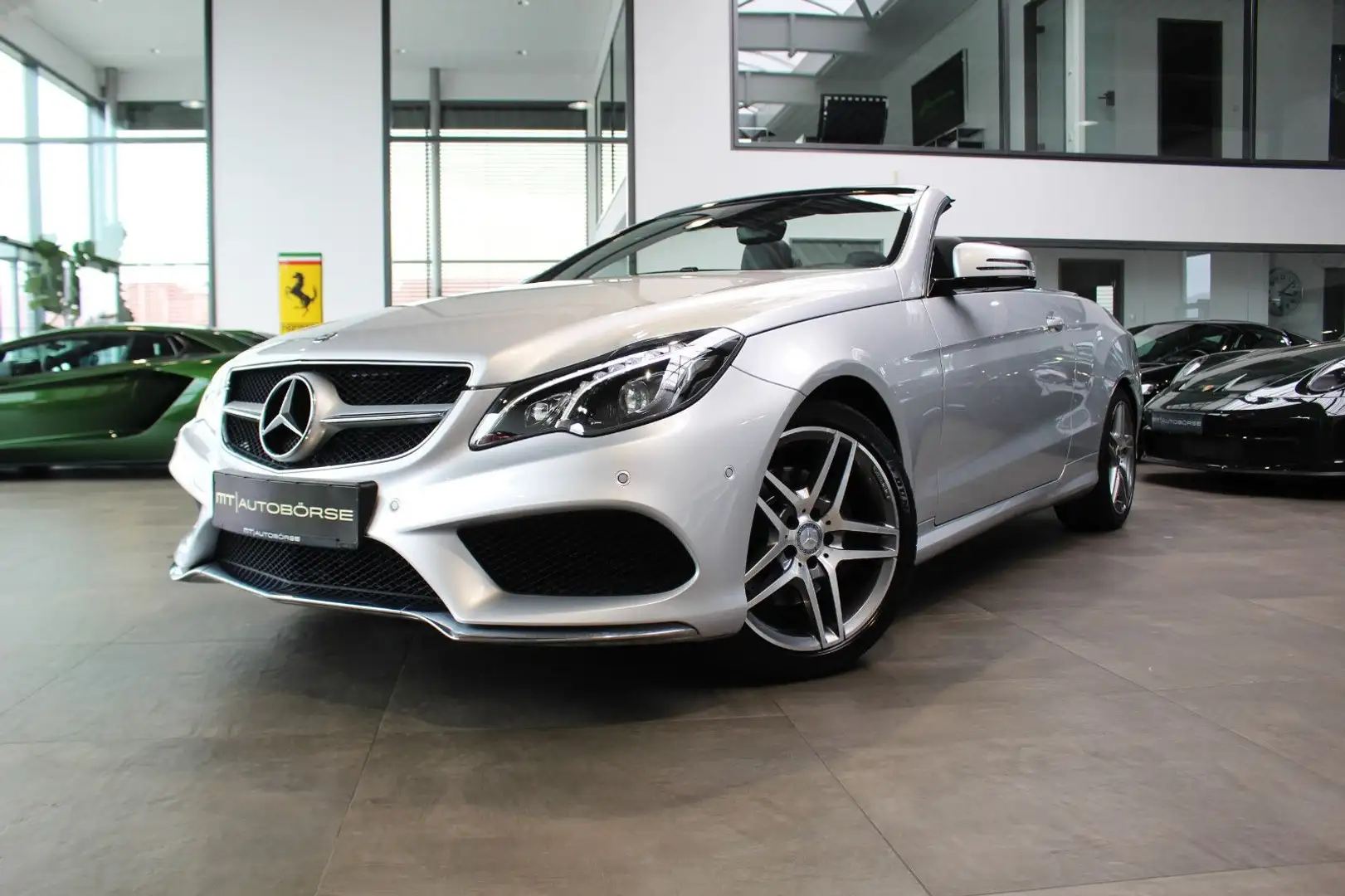 Mercedes-Benz E 250 CABRIO *AMG-SPORTPAKET*+LED+R-KAMERA+LEDER Silber - 2