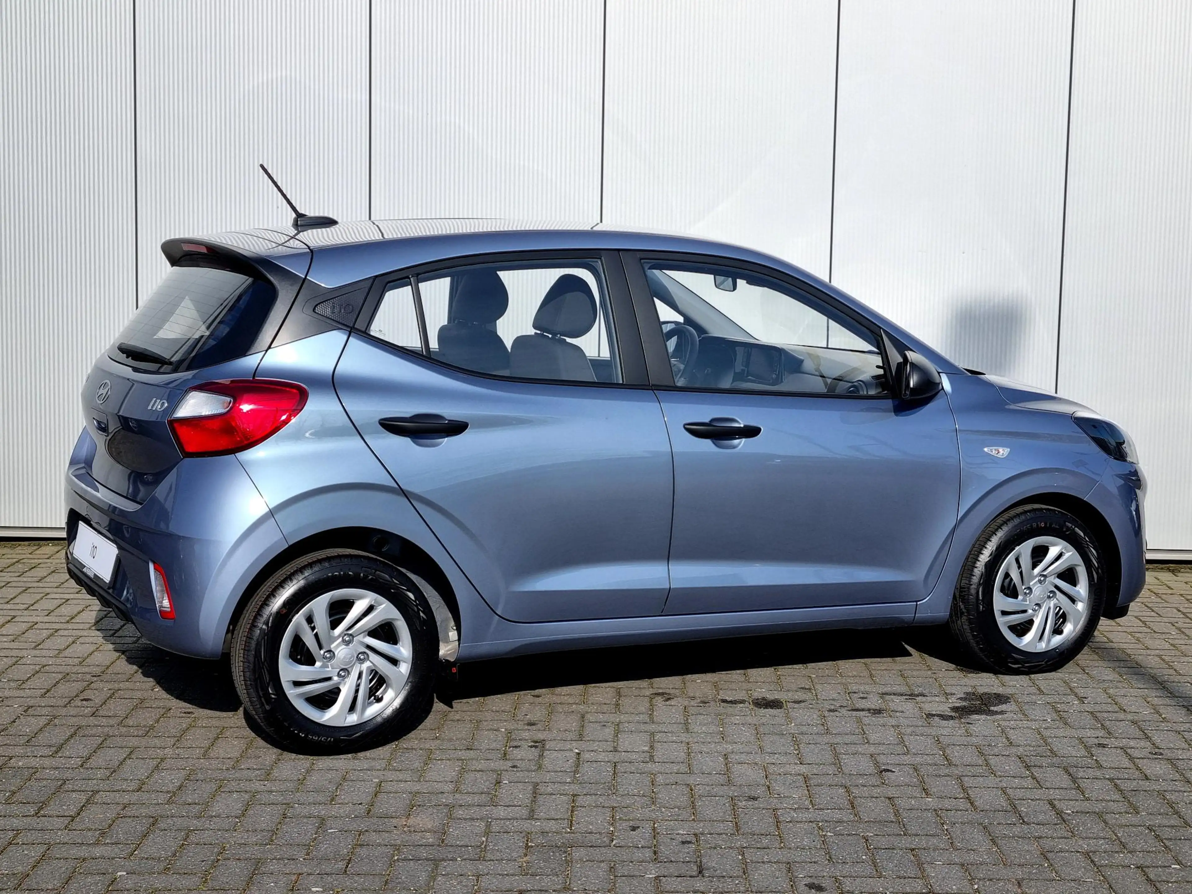 Hyundai i10 1.0 Comfort Apple Carplay/Android Auto / audio-nav — photo 3