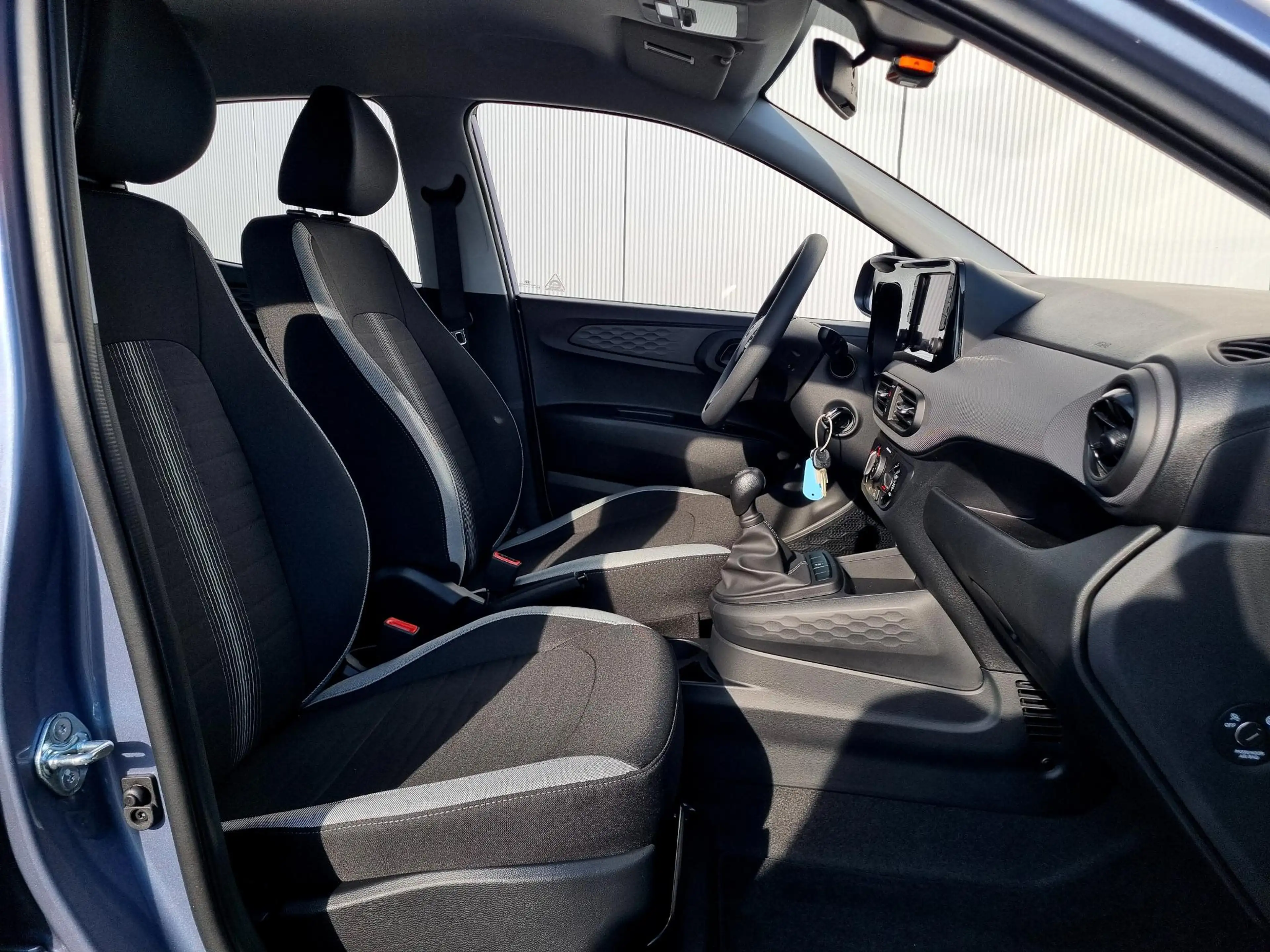 Hyundai i10 1.0 Comfort Apple Carplay/Android Auto / audio-nav — photo 23
