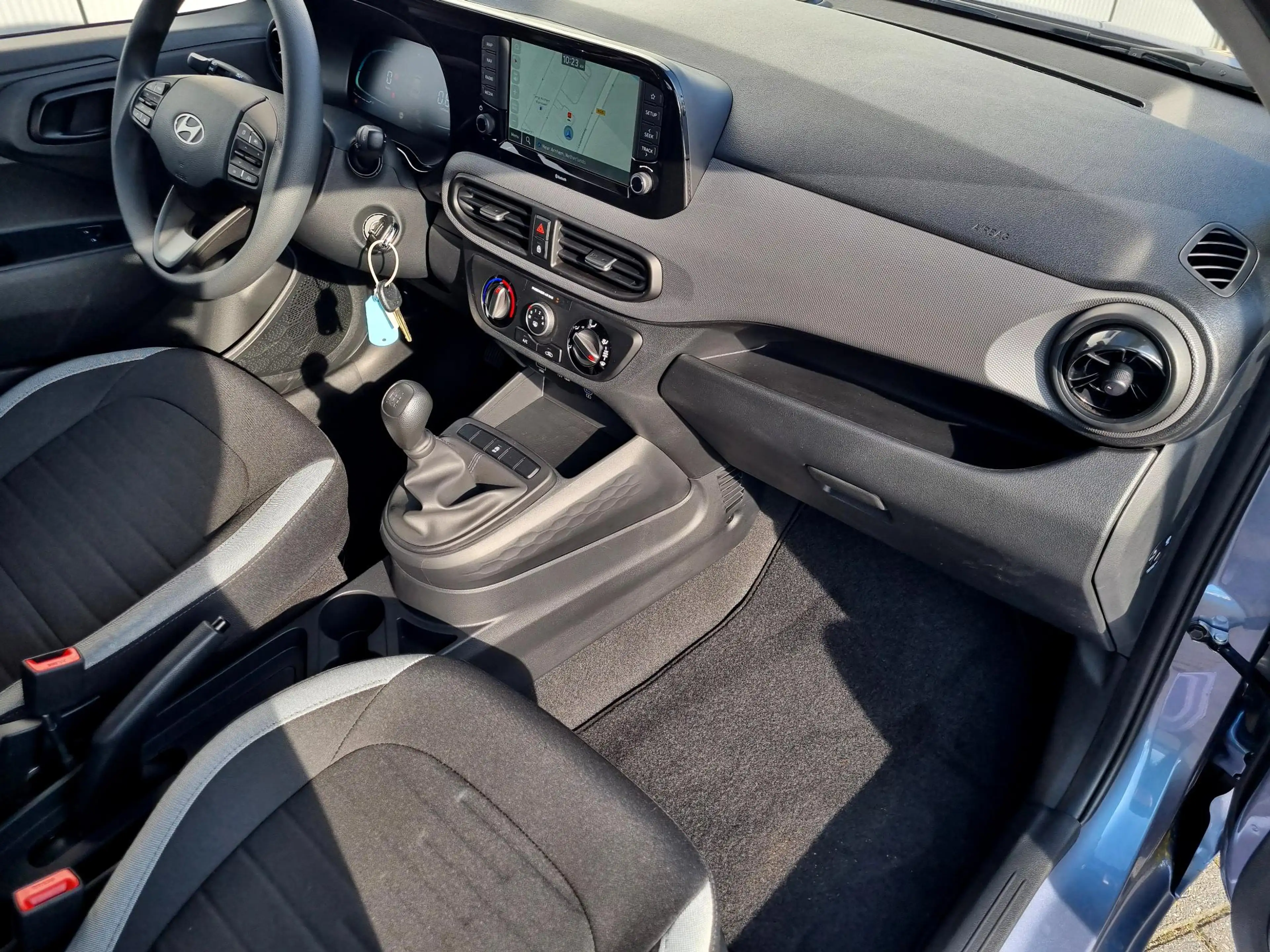 Hyundai i10 1.0 Comfort Apple Carplay/Android Auto / audio-nav — photo 24