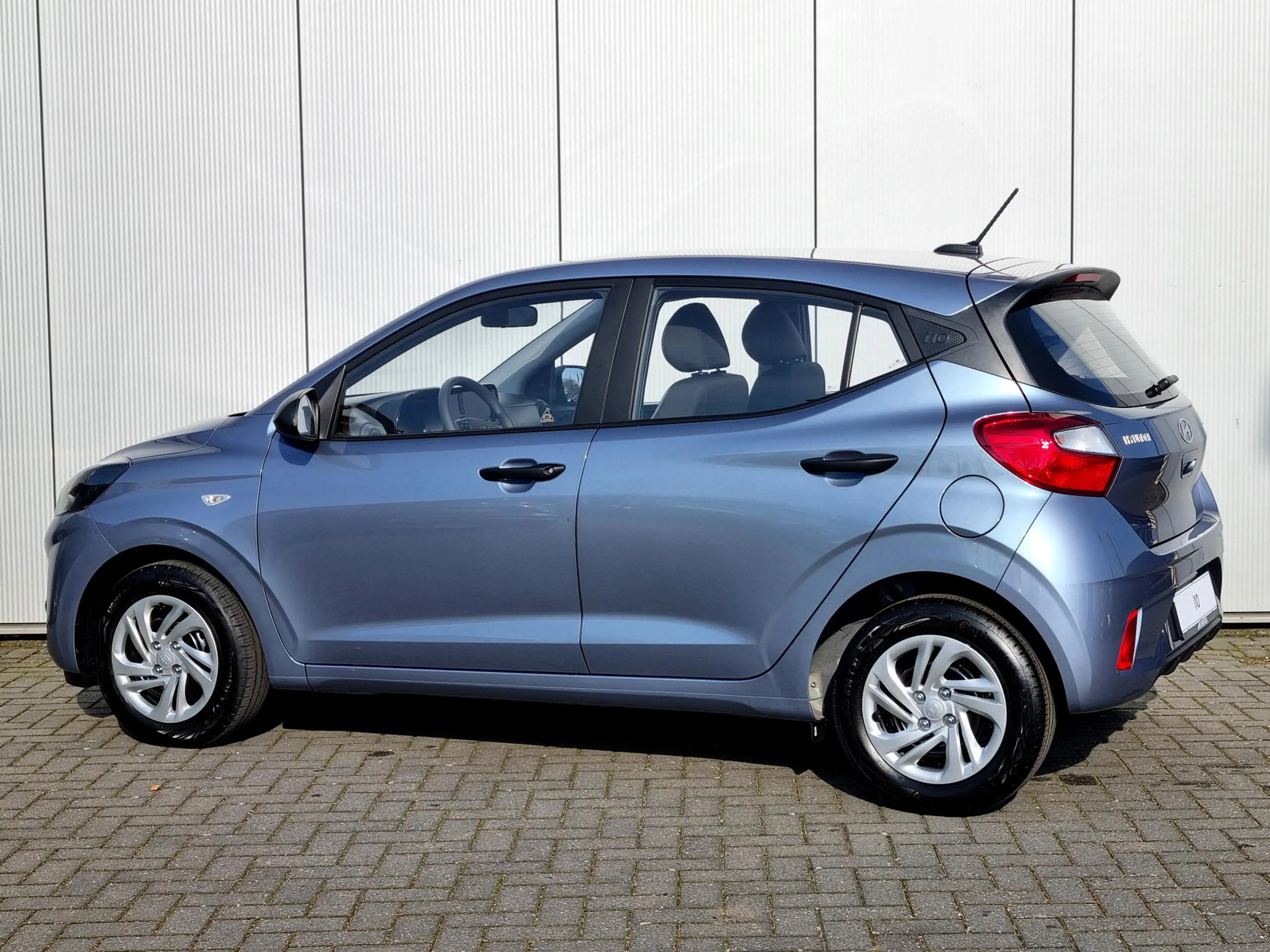 Hyundai i10 1.0 Comfort Apple Carplay/Android Auto / audio-nav — photo 16