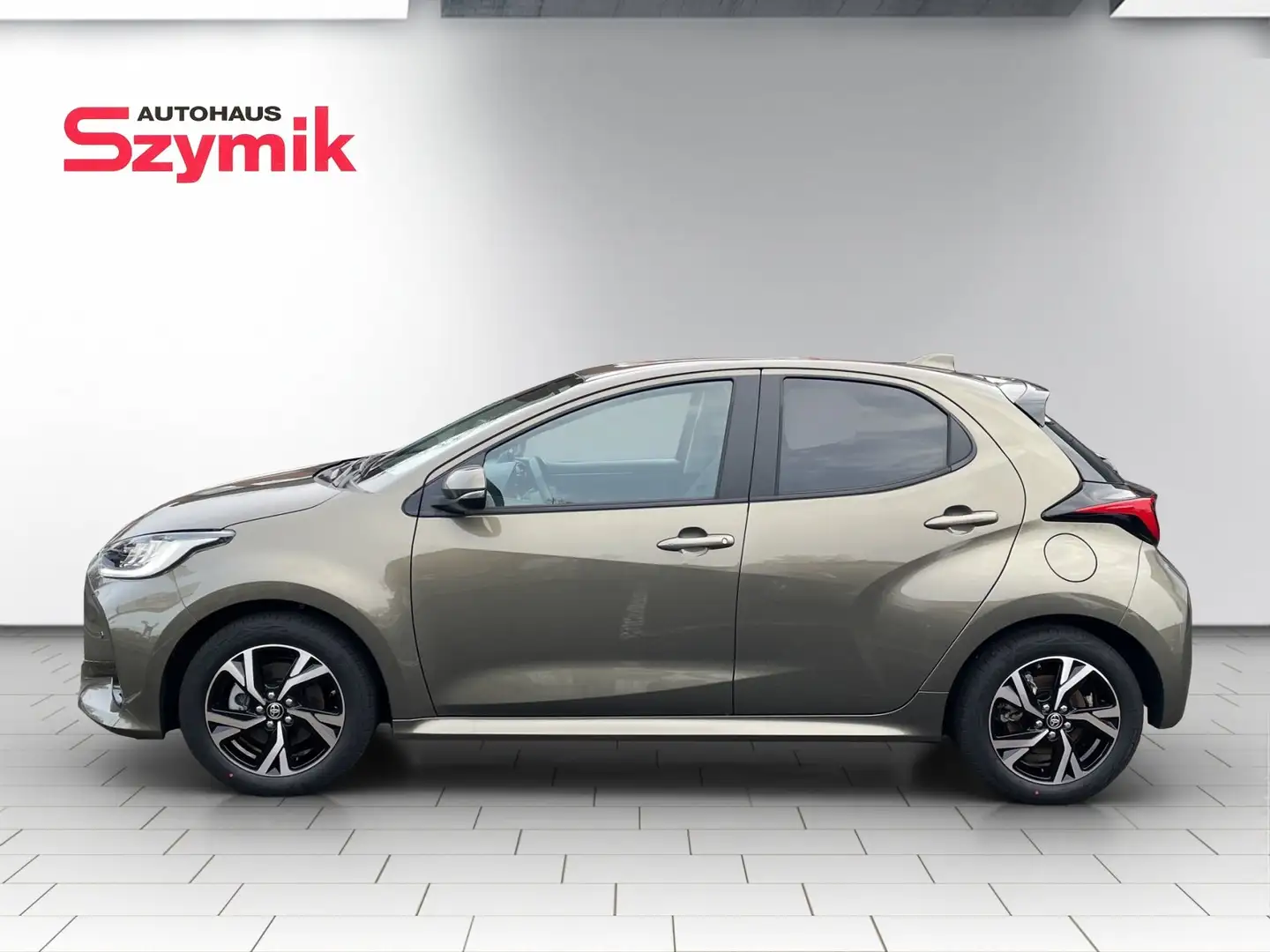 Toyota Yaris Yaris Hybrid 1.5 Style Bronze - 2