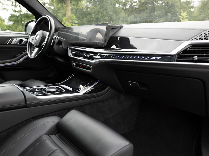 BMW X7 xDrive 40d FACEL. PANO AHK HUD 360° LED — photo 9