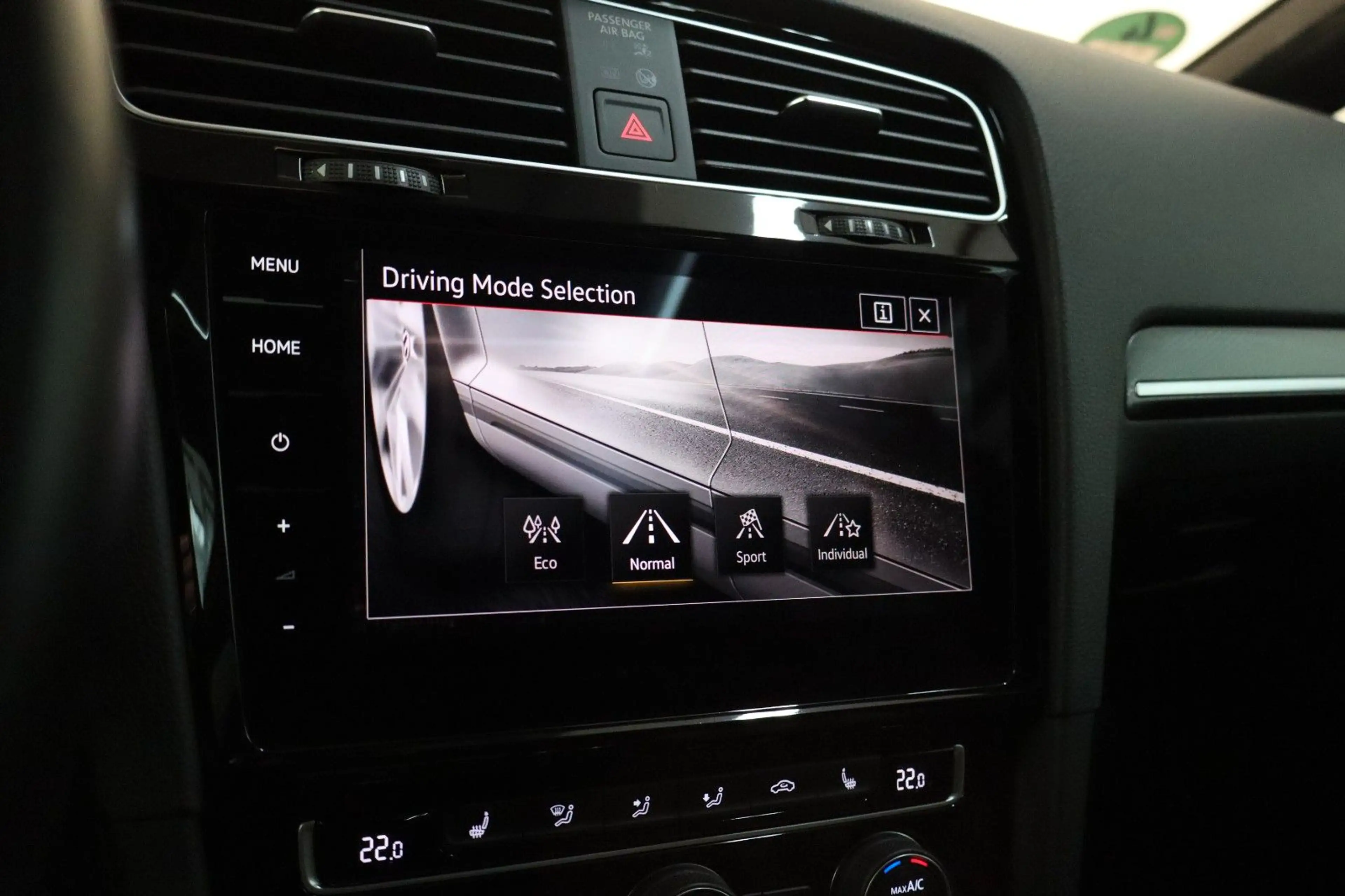 Volkswagen Golf VII GTI 2,0 TSI DSG Performance Virtual ACC — photo 13
