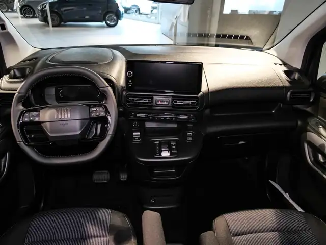 Fiat Doblo view 11