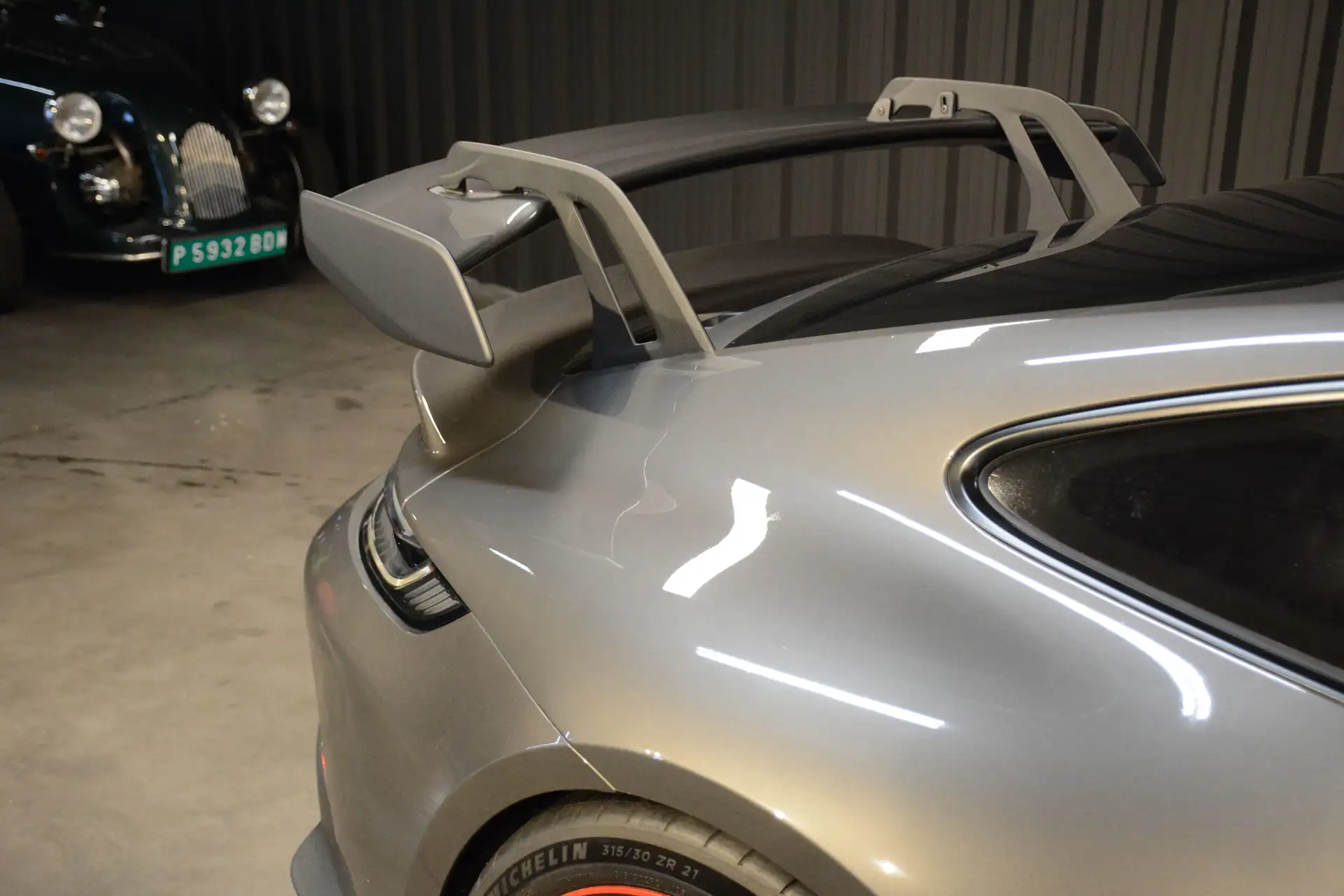 포르쉐 911 GT3 2024 실버 사진 2