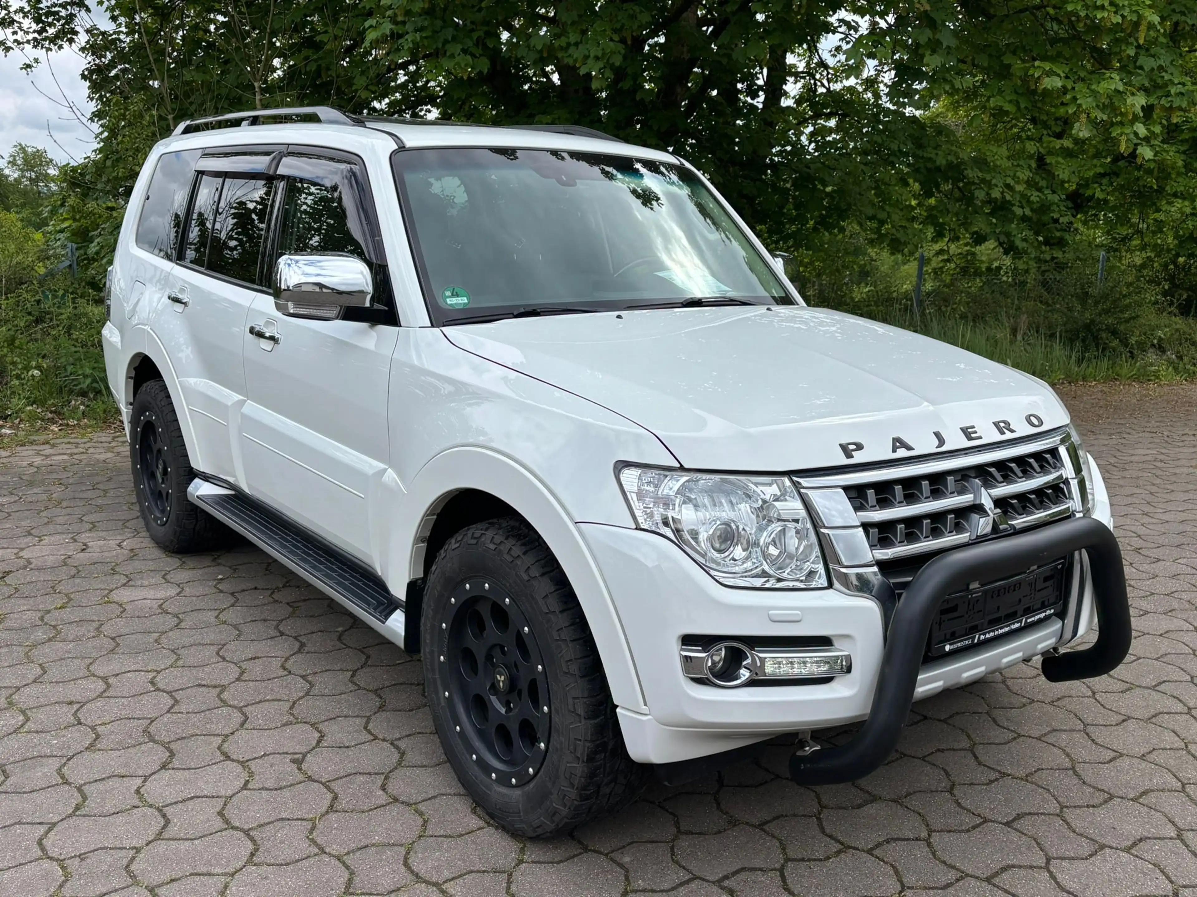 Mitsubishi Pajero Pajero 3.2 DI Automatik Top konserviert! — photo 2