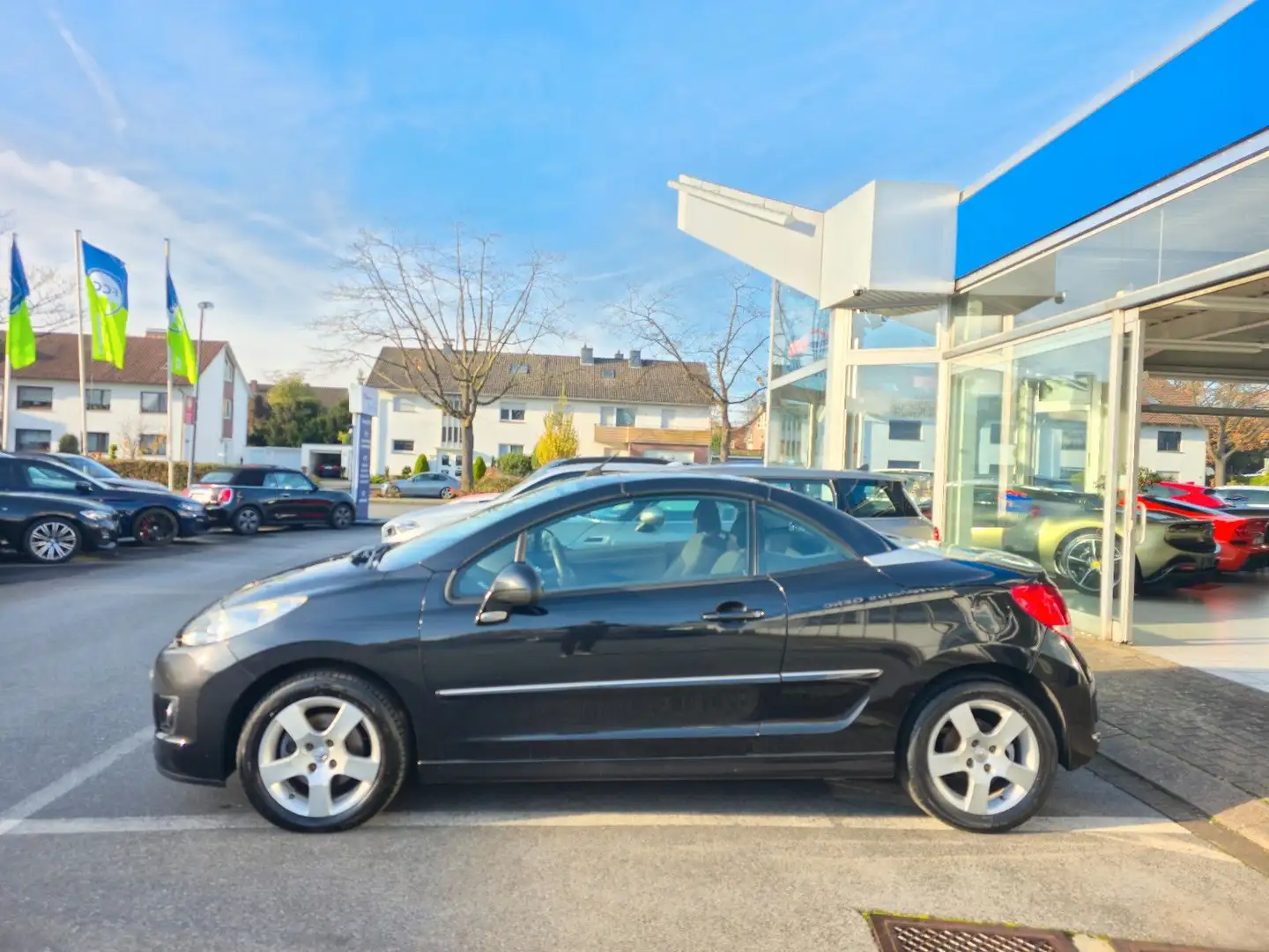 Peugeot 207 CC Cabrio Premium Schwarz - 2