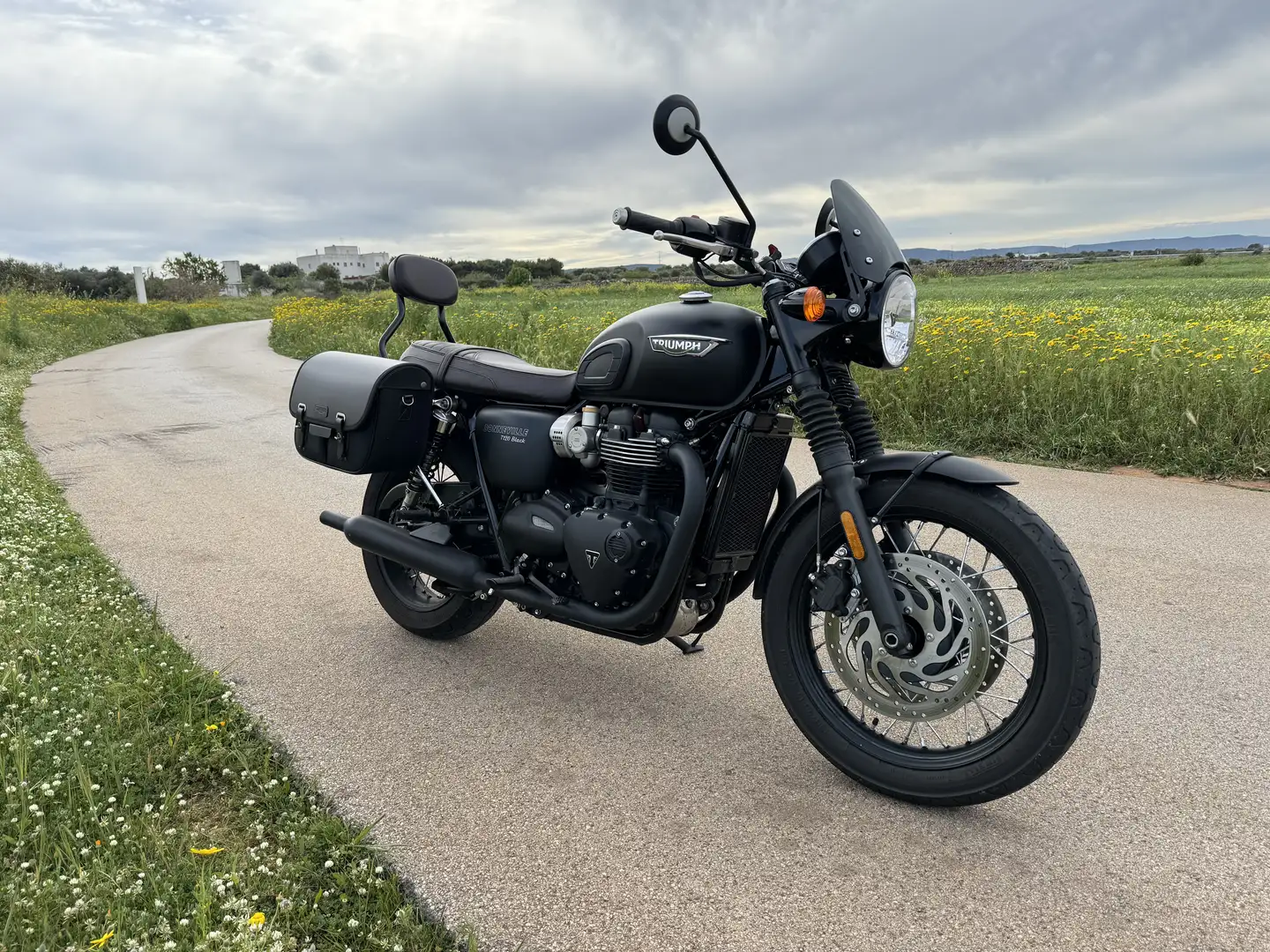 Triumph Bonneville T120 Black - 2