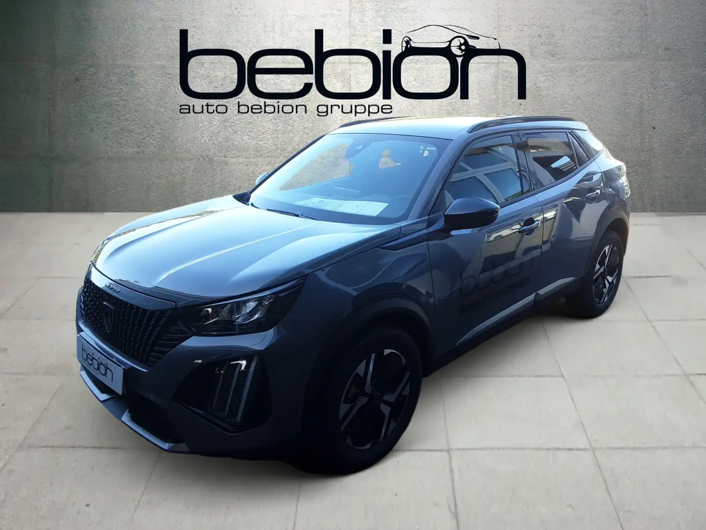 Peugeot 2008 1.2 145 Allure PDC LED KlimaA SpurH Grau - 2