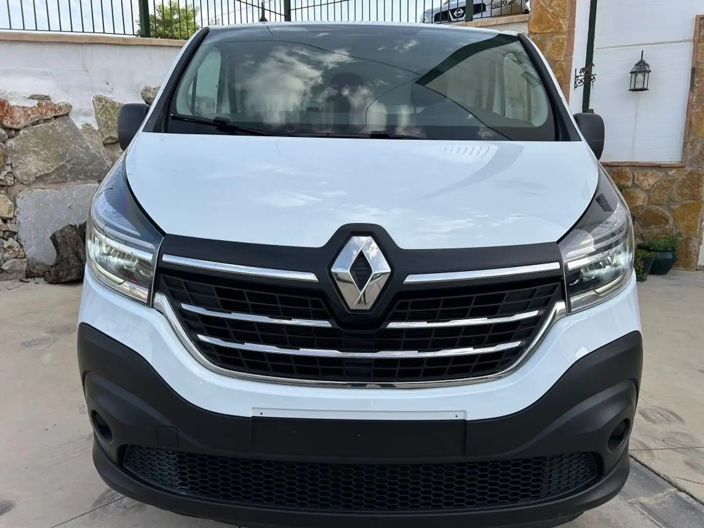 Renault Trafic Furgón 29 L1H1 Energy BluedCi 88kW Blanco - 2