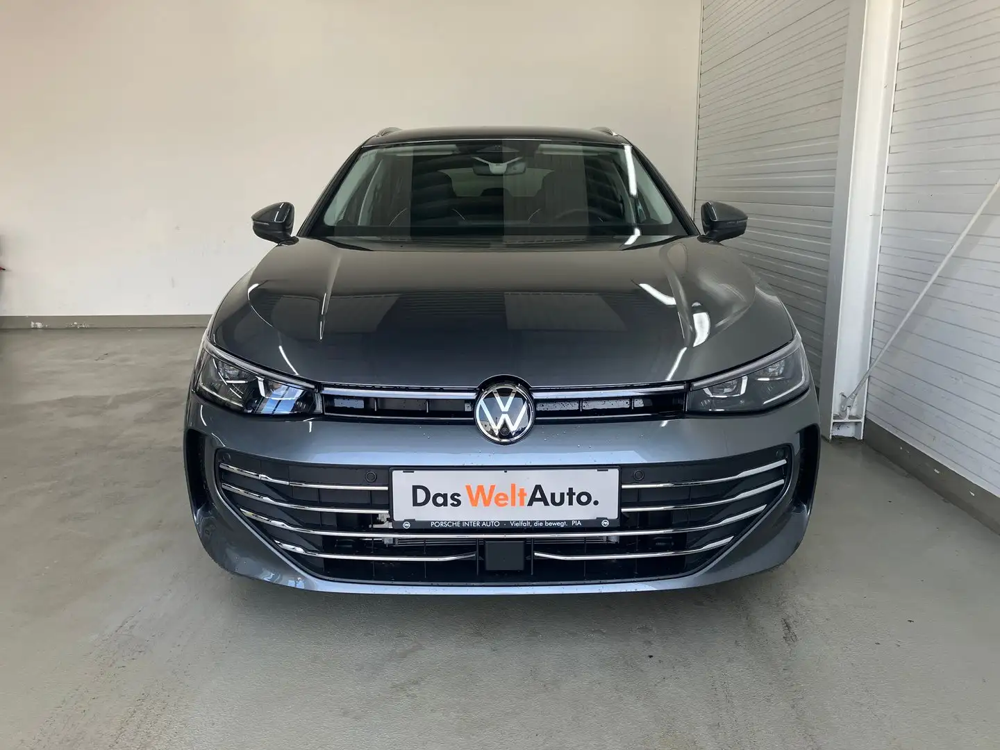 Volkswagen Passat Variant Business eHybrid 150kW Grau - 2
