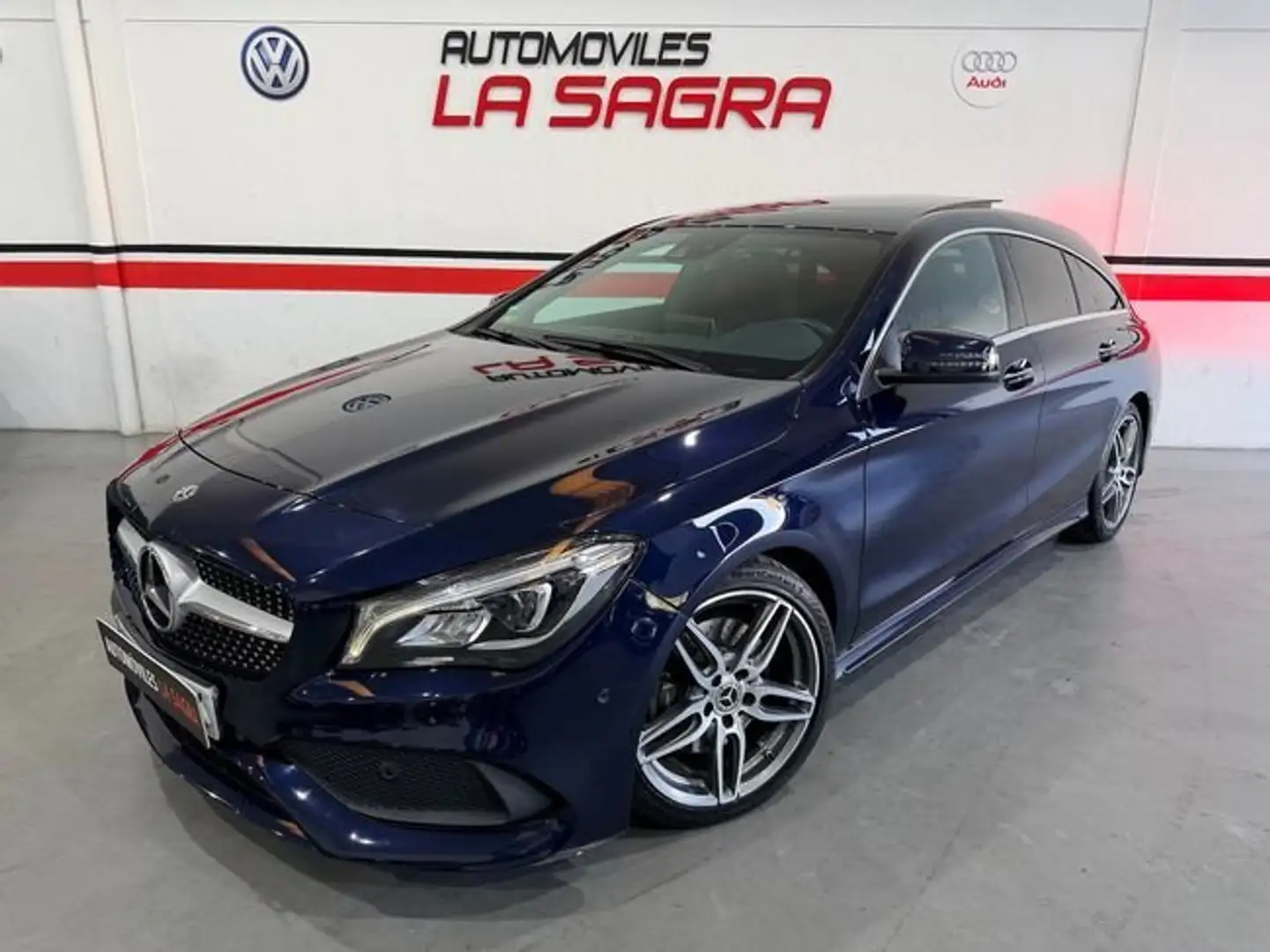 Mercedes-Benz CLA 45 AMG Line Azul - 1