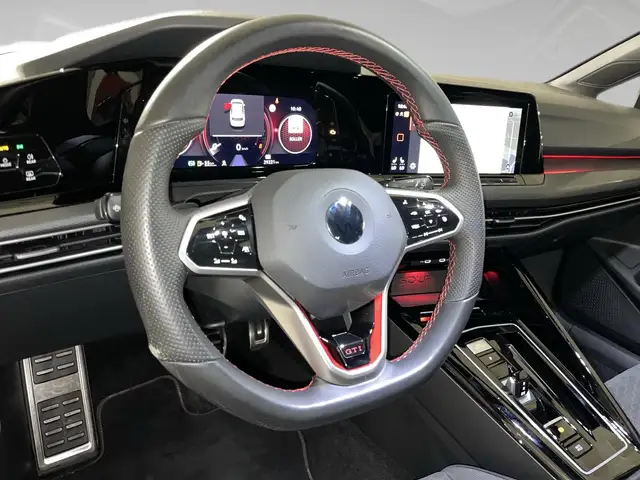 Volkswagen Golf view 8