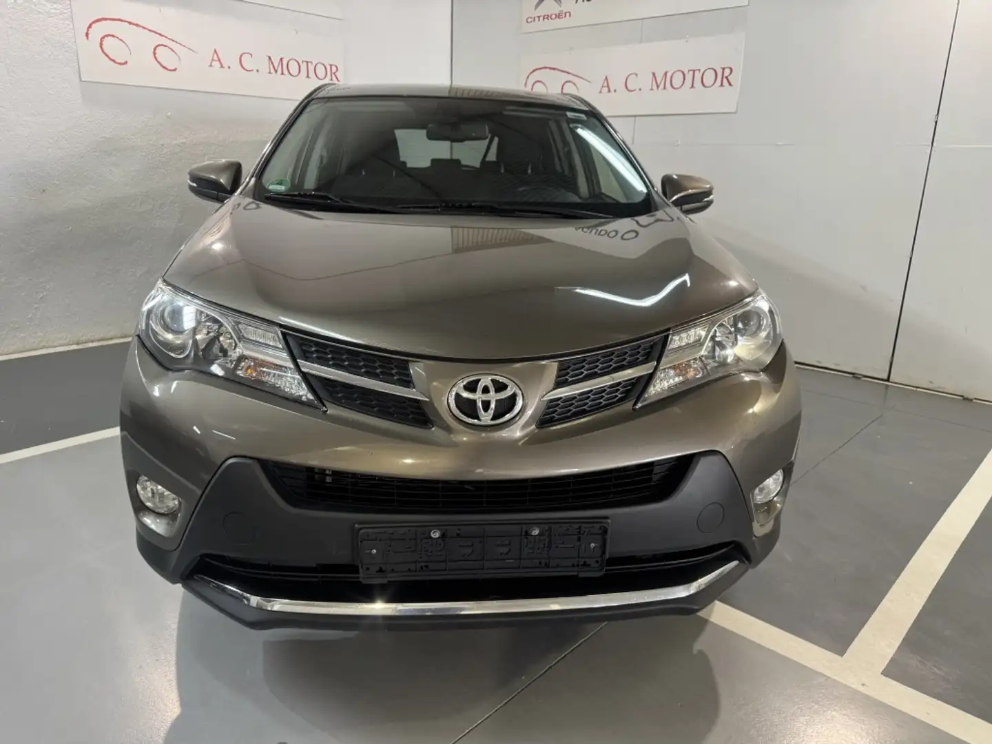 Toyota RAV 4 150D Advance AWD AutoDrive Brun - 2