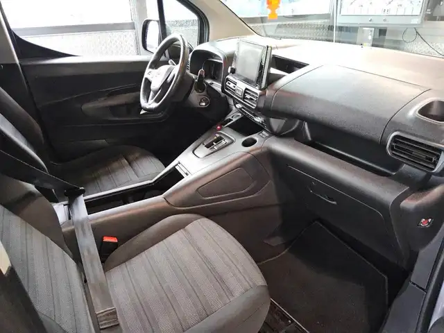 Opel Combo-E Life view 5