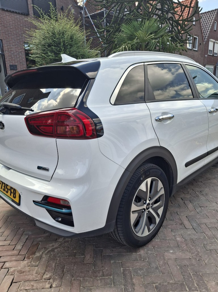 Kia e-Niro ExecutiveLine 64 kWh | NL-AUTO! | 1E EIGENAAR! | C — photo 4