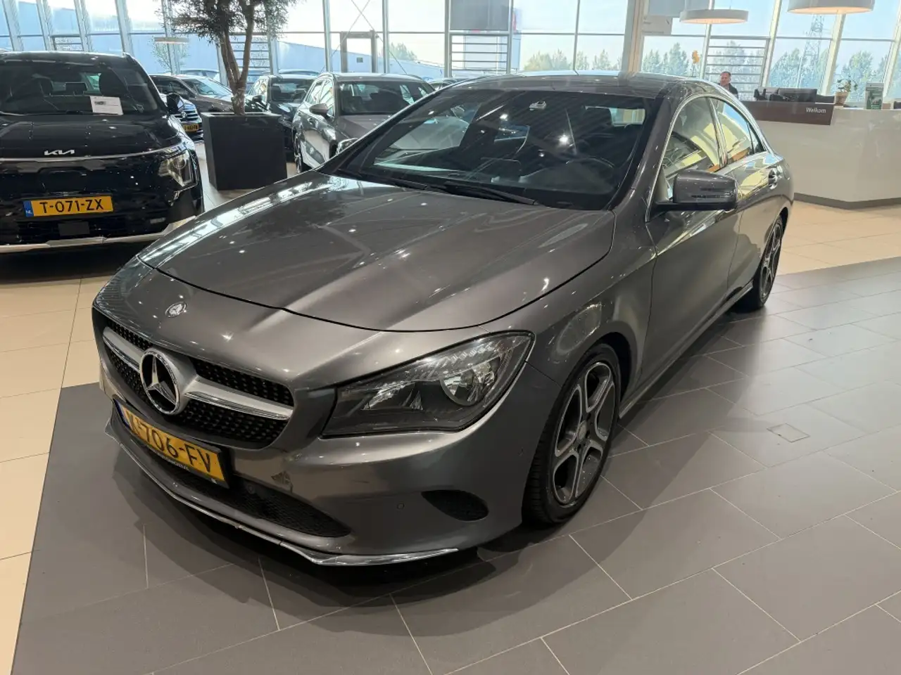 Mercedes-Benz CLA 180