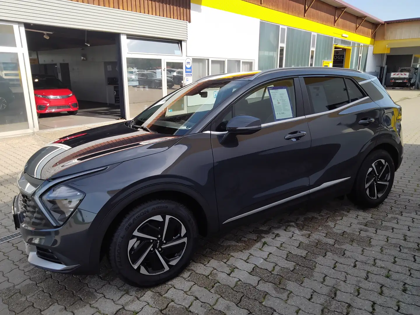 Kia Sportage Vision Grau - 1