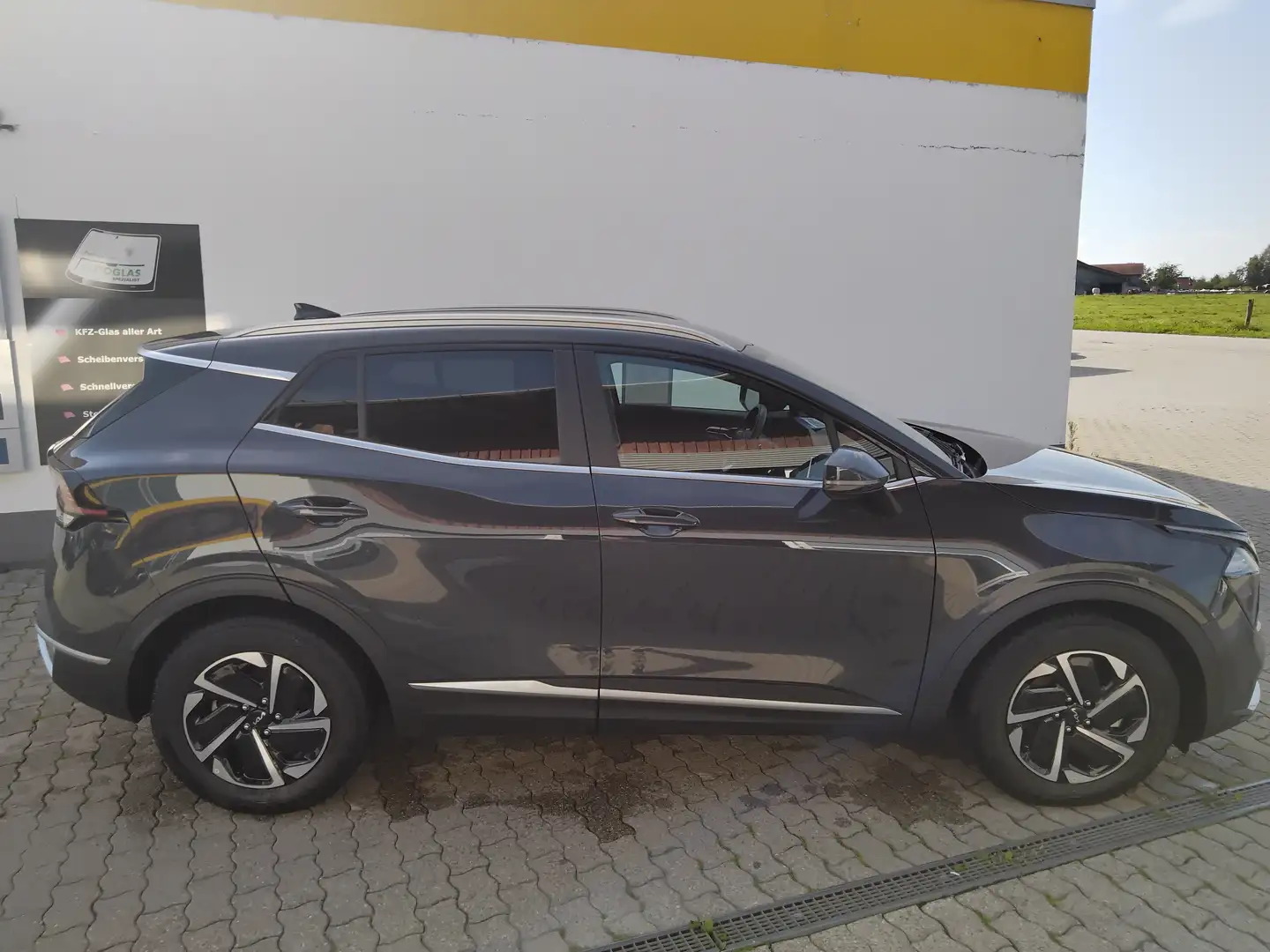 Kia Sportage Vision Grau - 2