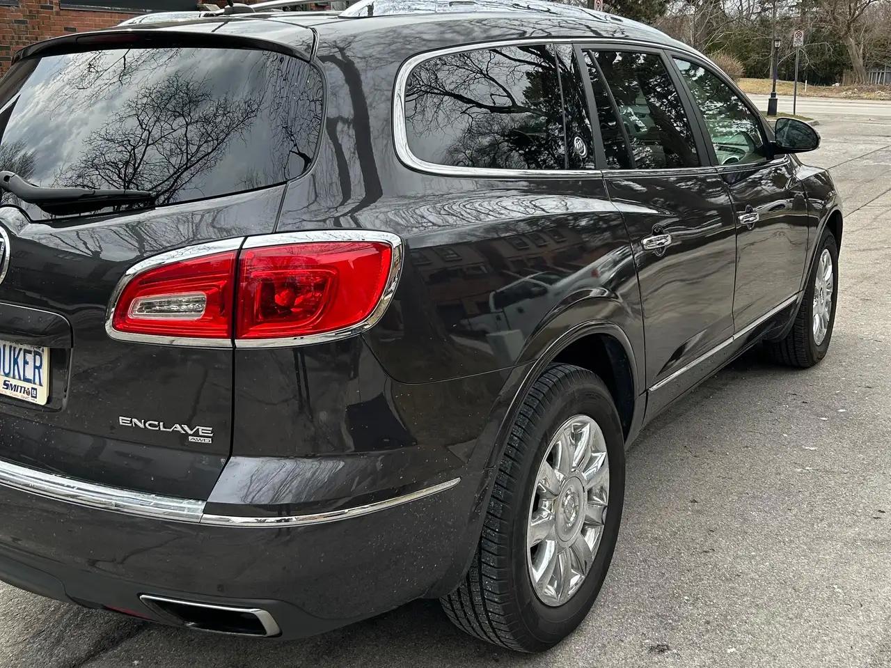 Buick Enclave снимка Buick Enclave