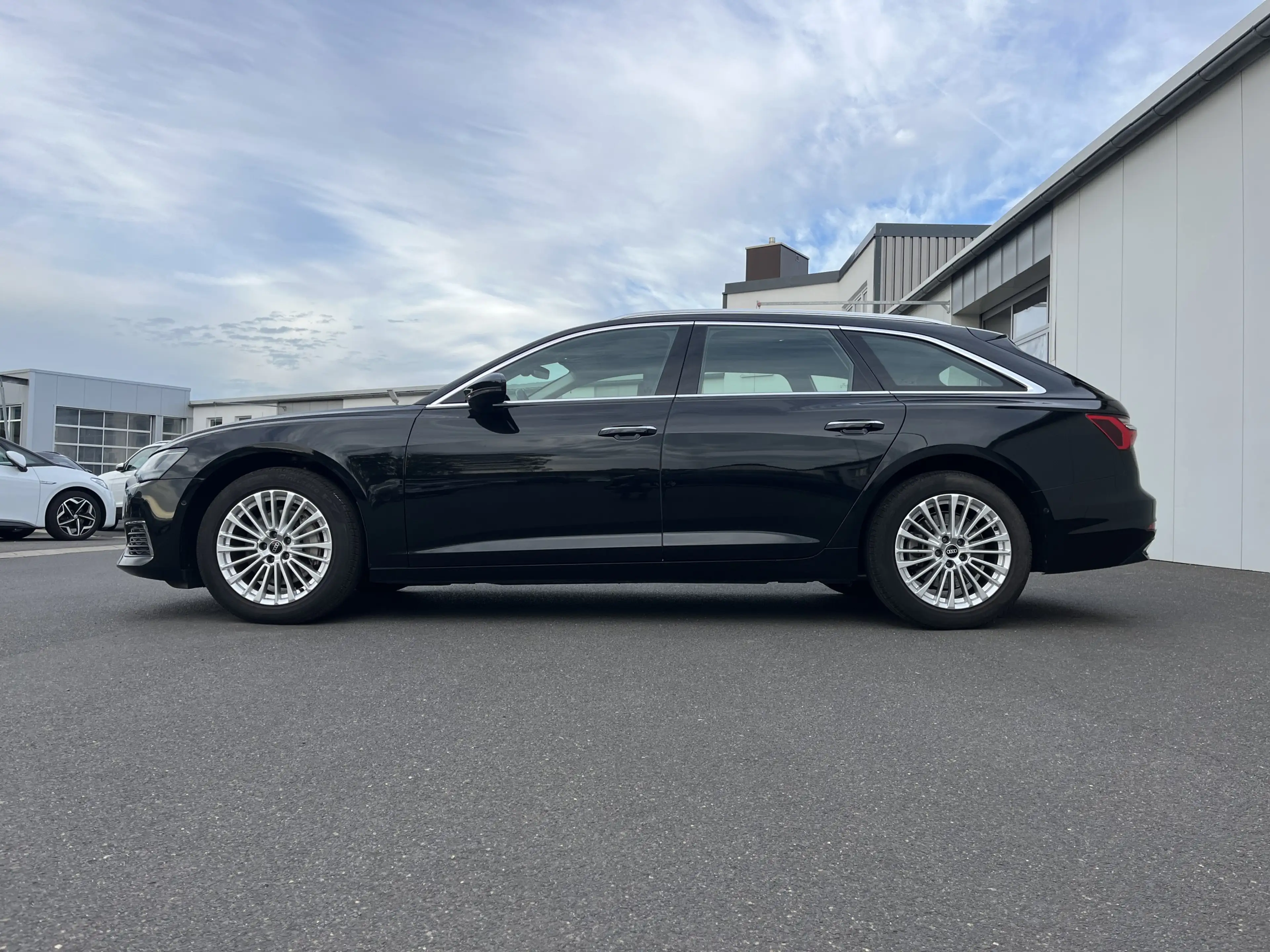 Audi A6 Avant 45 2.0 TFSI S tronic design 188€ m.20% Anz — photo 2