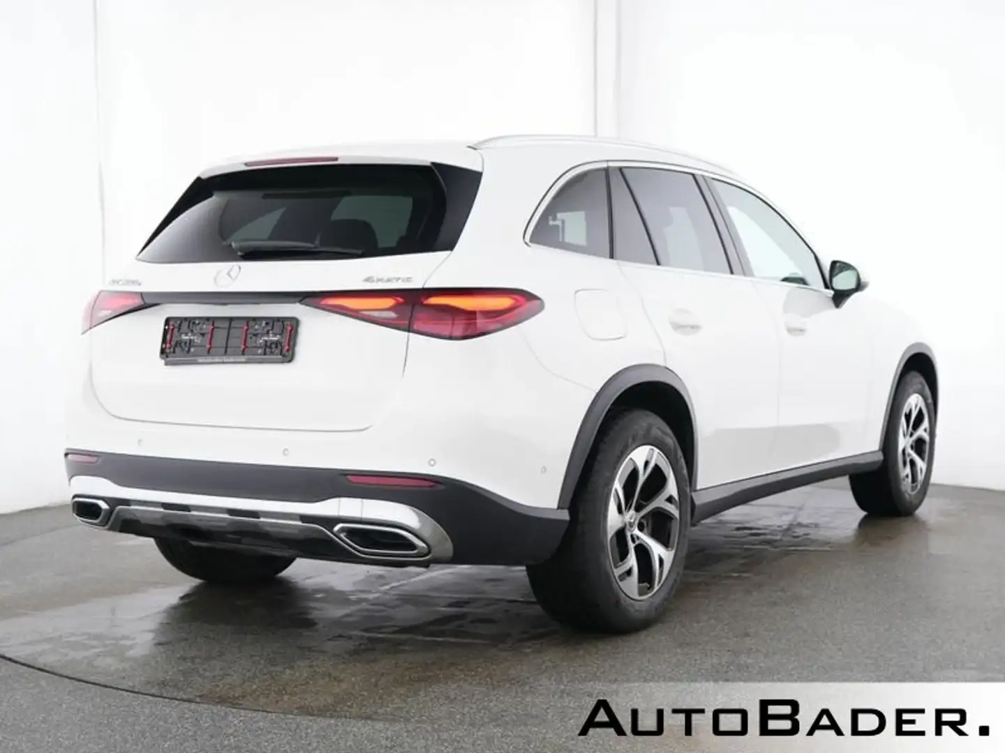 Mercedes-Benz GLC 300 GLC 300 e 4M Advanced+ PSD AHK DISTR LED RFK Tot Weiß - 2