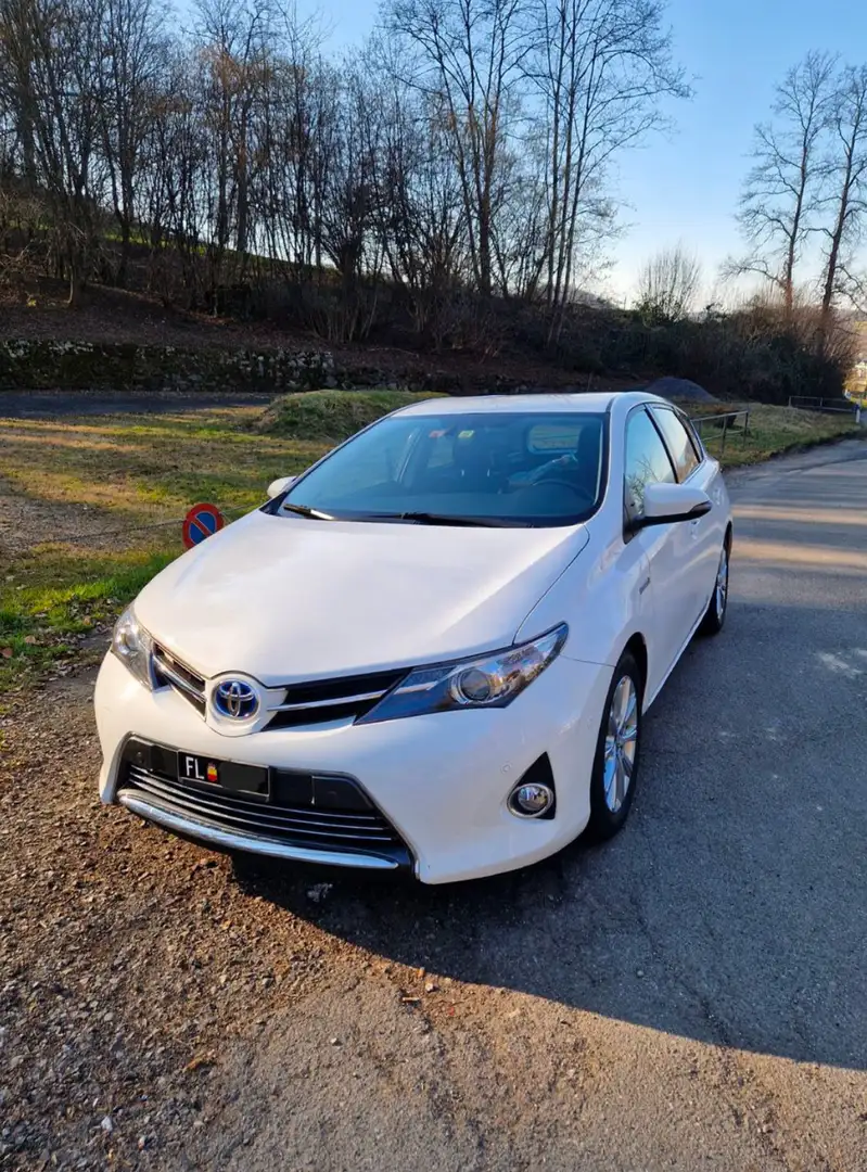 Toyota Auris Hybride - 2