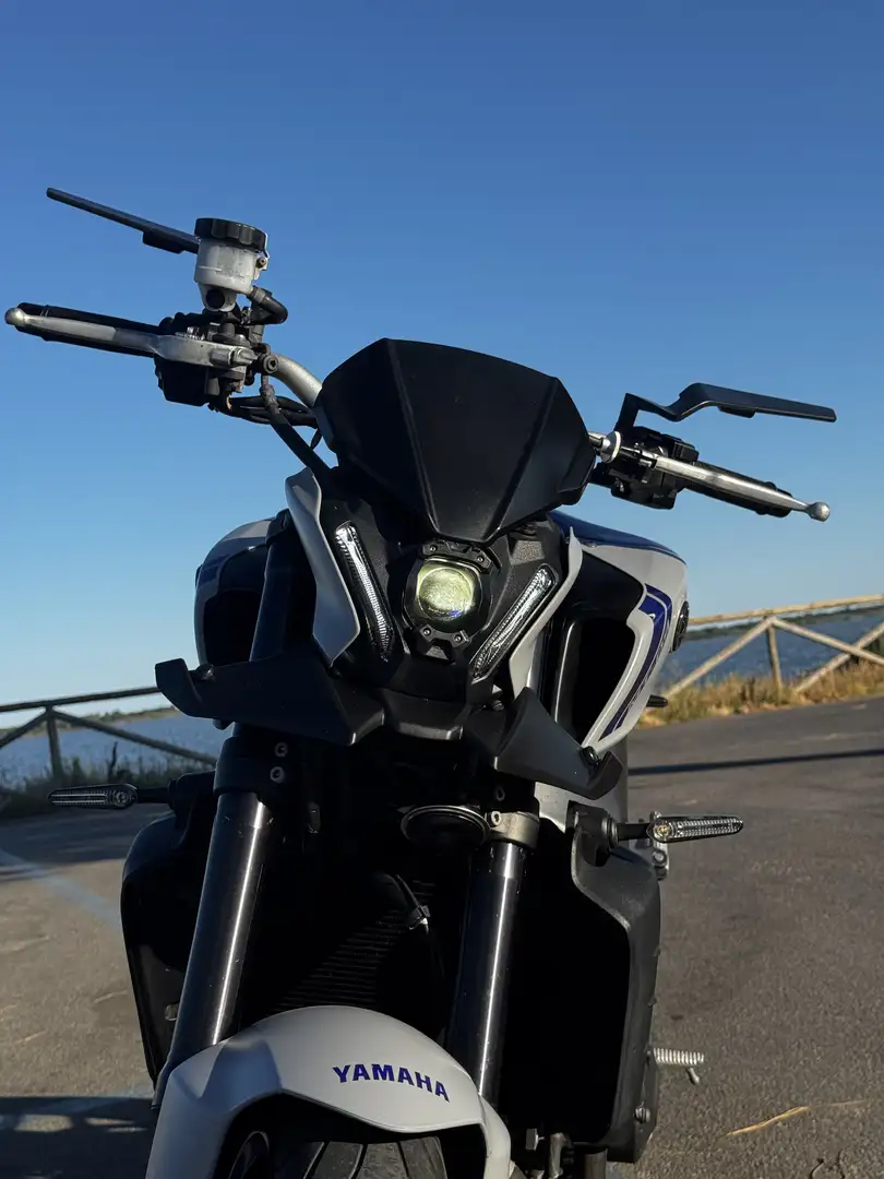 Yamaha MT-09 - 1
