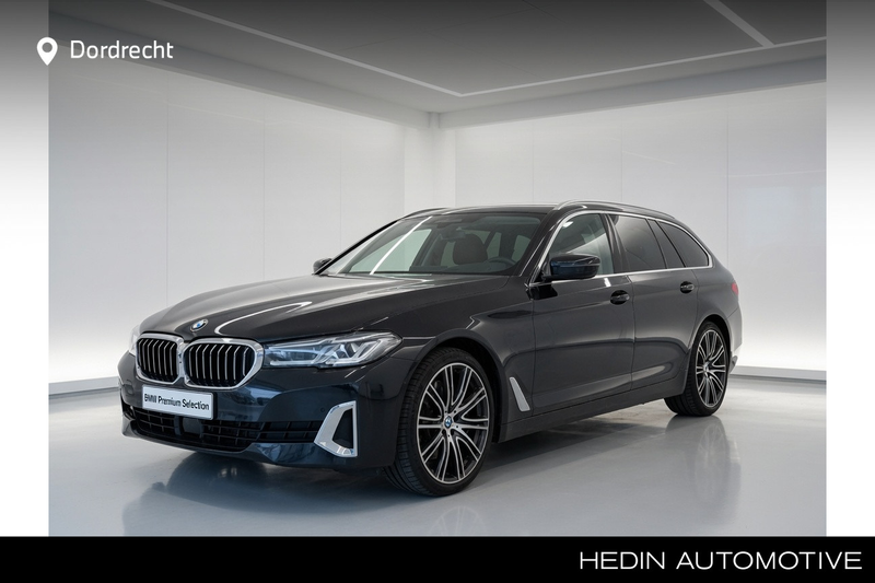 BMW 540 5-serie Touring 540i xDrive Luxury Line | Panorama