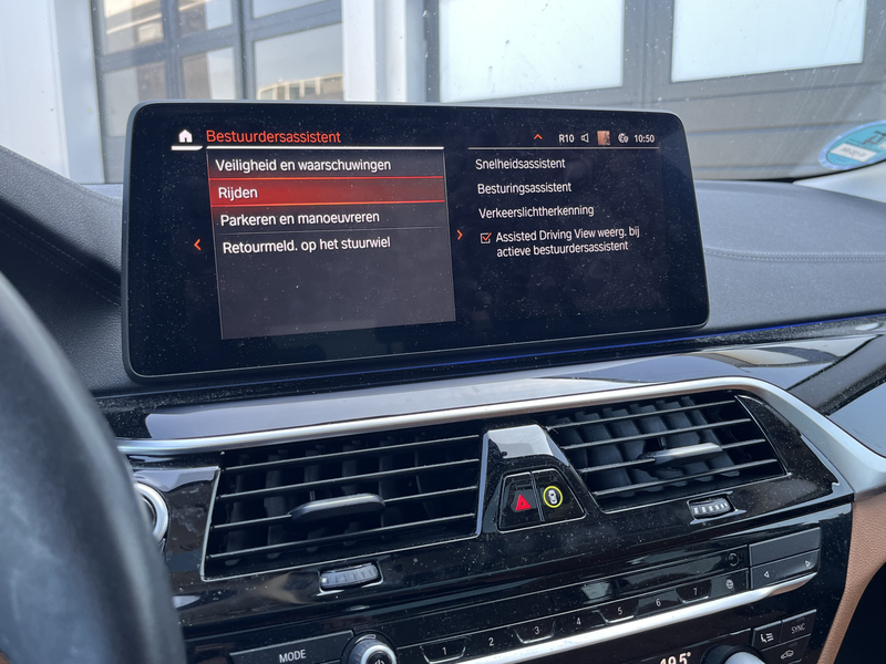 BMW 540 5-serie Touring 540i xDrive Luxury Line | Panorama — photo 13