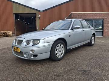 2.5i V6 Classic, MG bumpers & interieur
