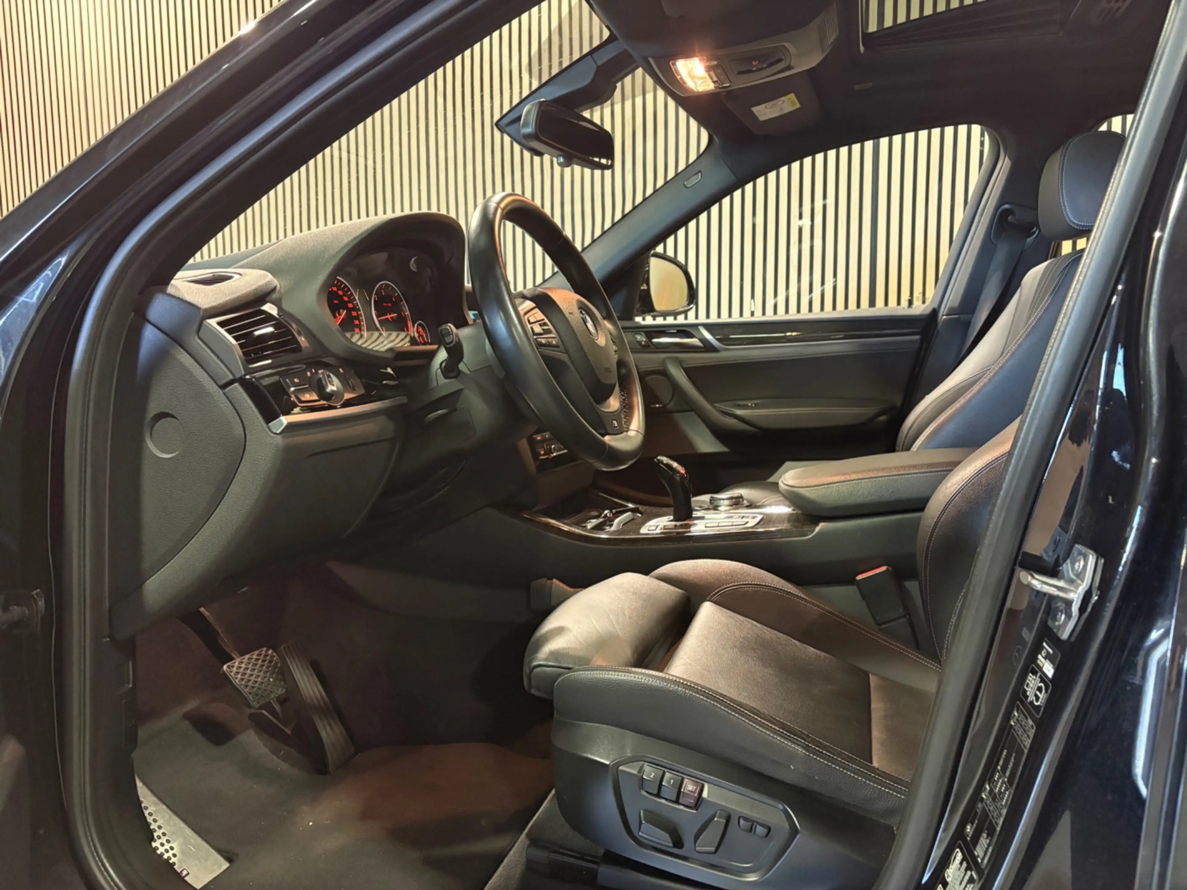 BMW X4 XDrive35d High Executive M-Sport / Automaat / NAP — photo 2