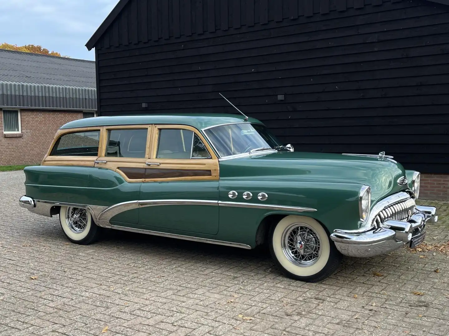 Buick Super V8 Wagon "Woody" gerestaureerd Verde - 2
